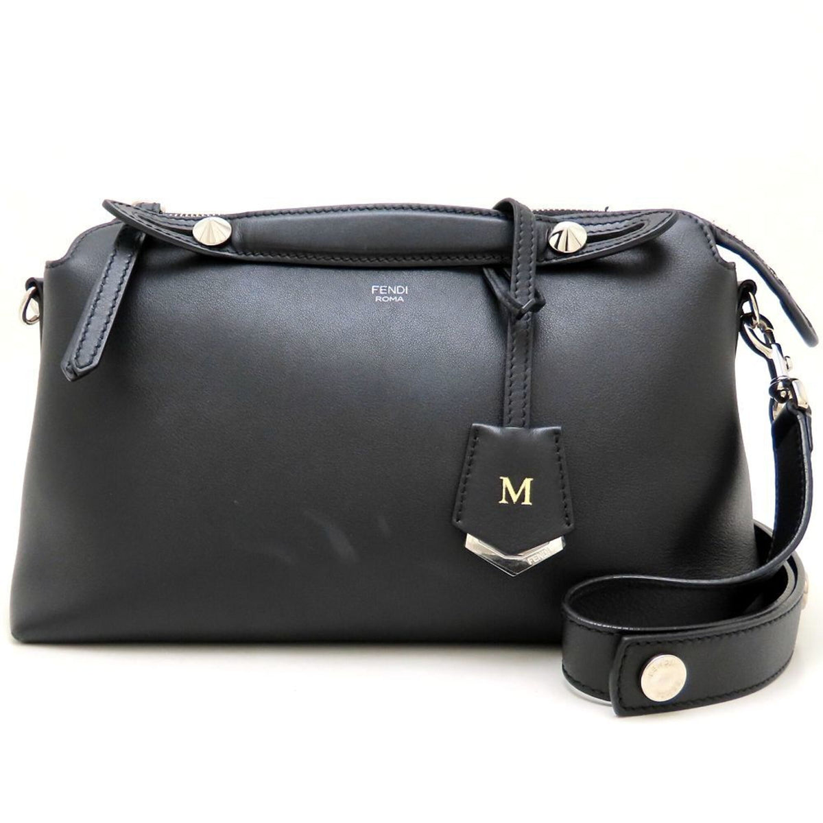 Fendi Black Leather Shoulder Bag (Pre-Owned)