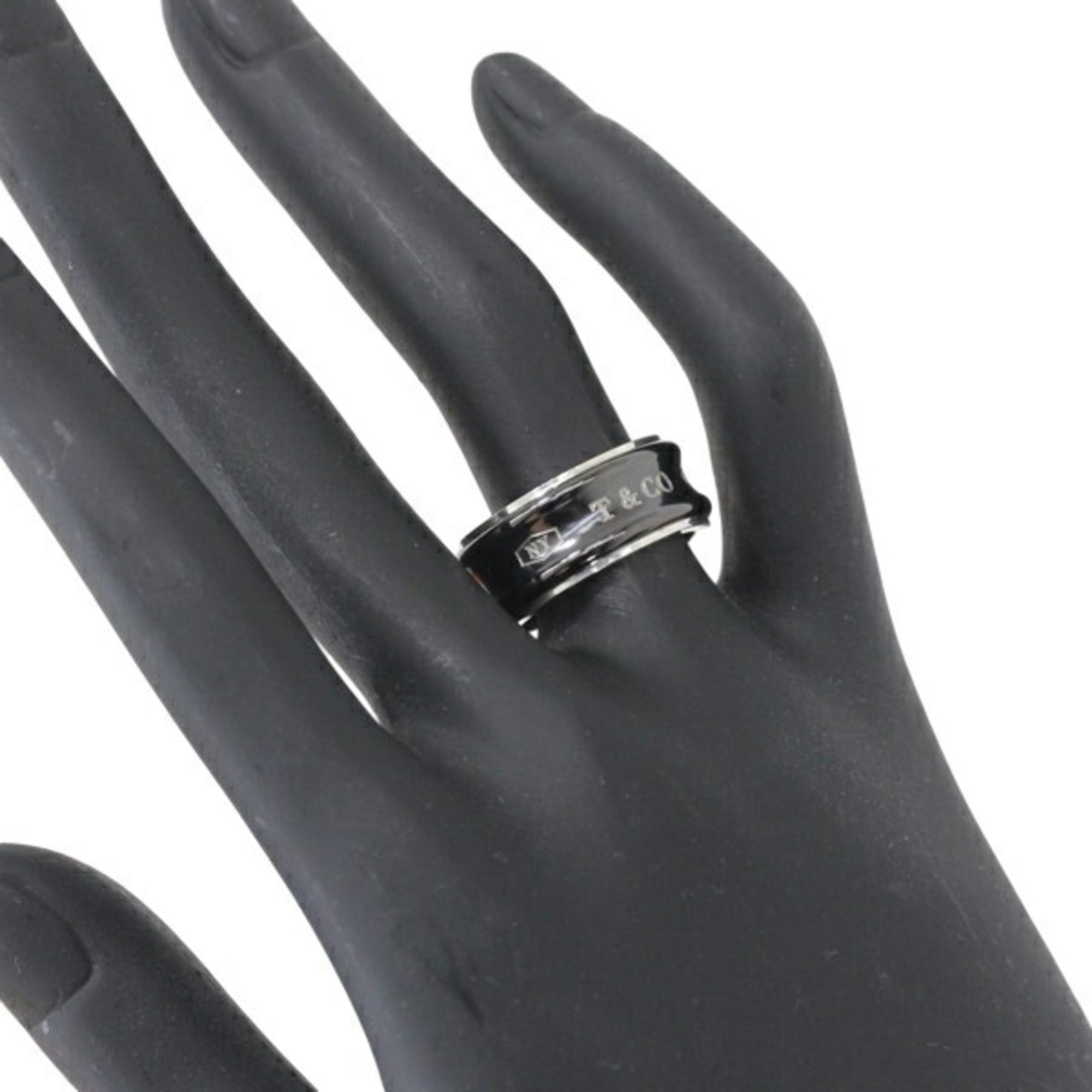 Tiffany Black Silver 925 Titanium Band Ring (Pre-Owned)