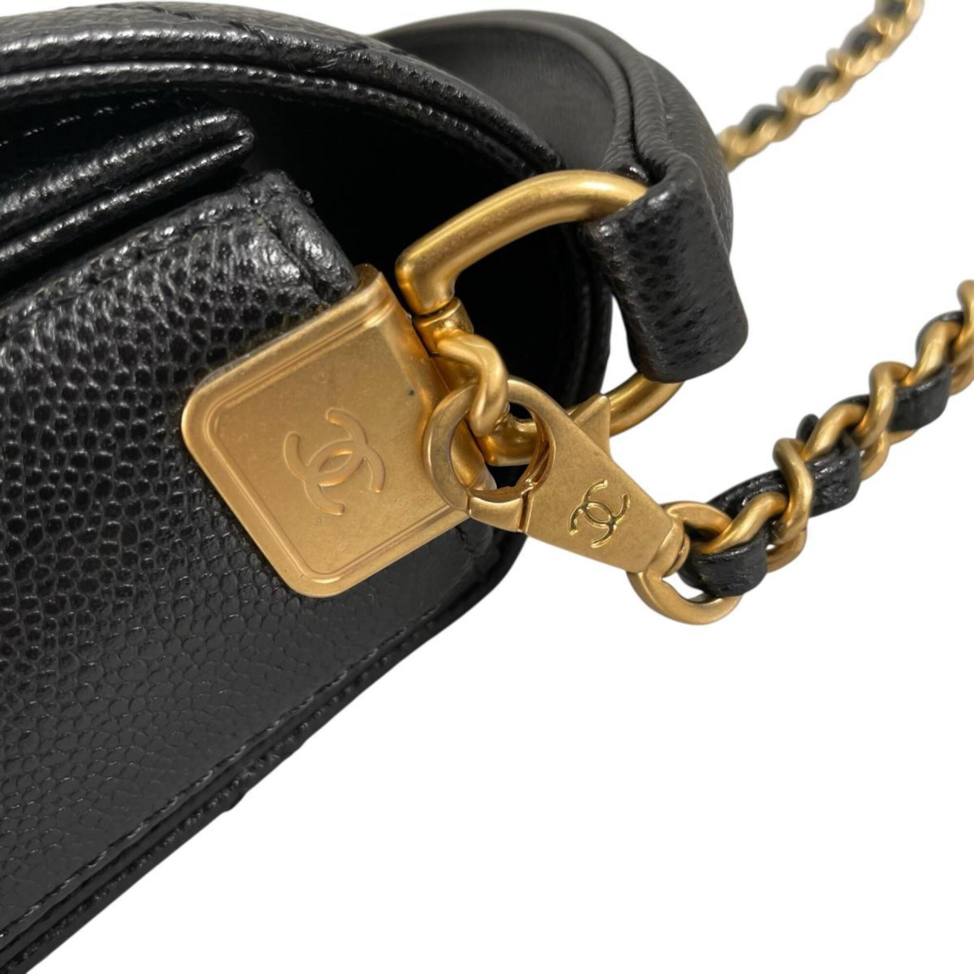 Chanel Matelasse Black Leather Handbag Shoulder Bag (Pre-Owned)