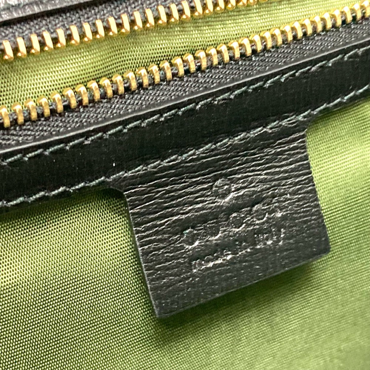 Gucci Black Leather Shoulder Bag (Pre-Owned)