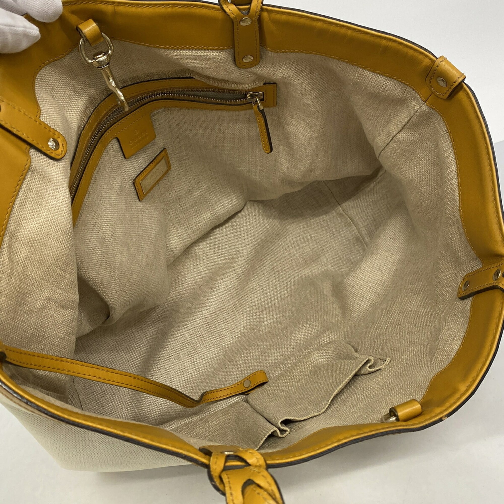 Gucci Beige Yellow Canvas Tote Bag (Pre-Owned)