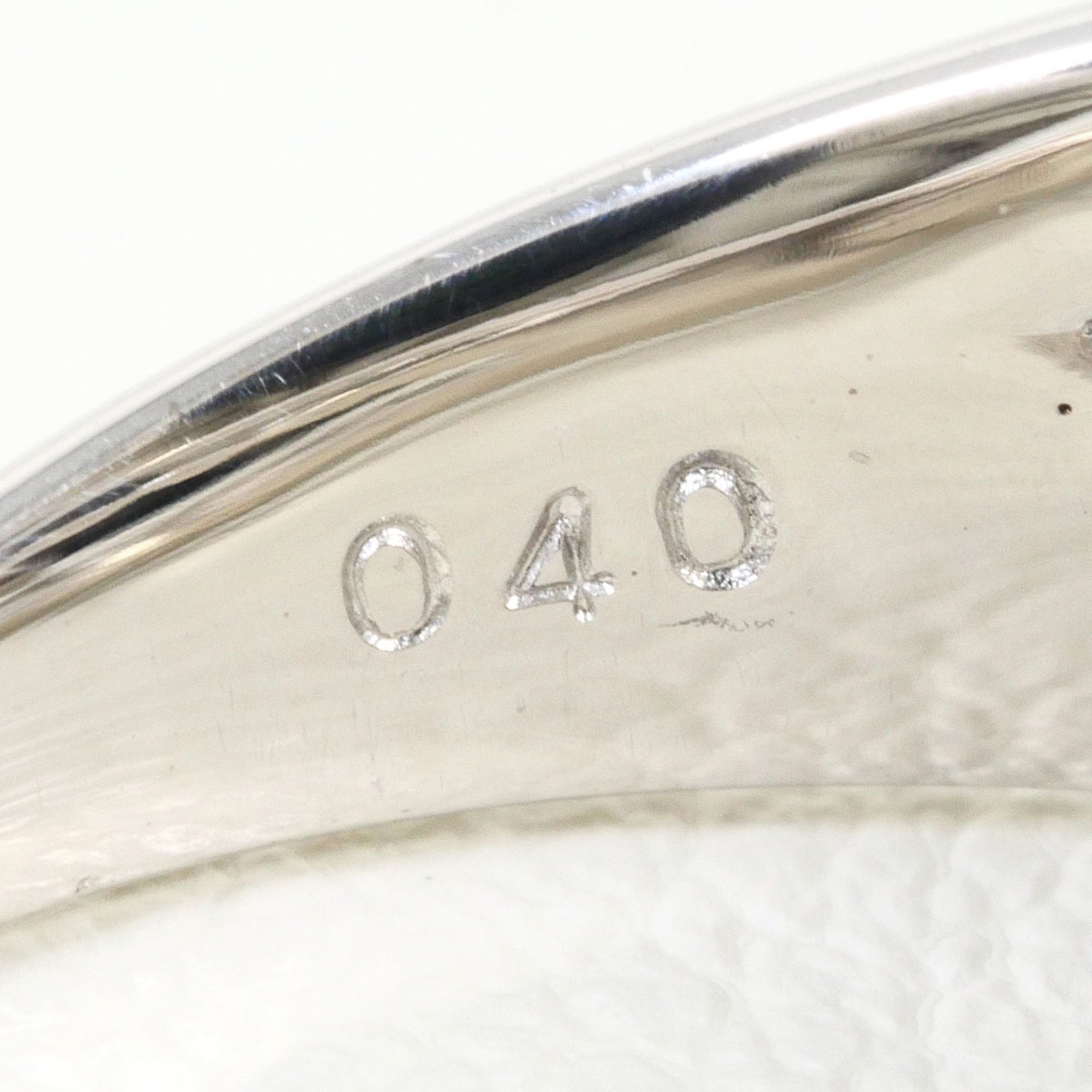 Unbranded White Gold White Gold (18K) Band Ring (Pre-Owned)
