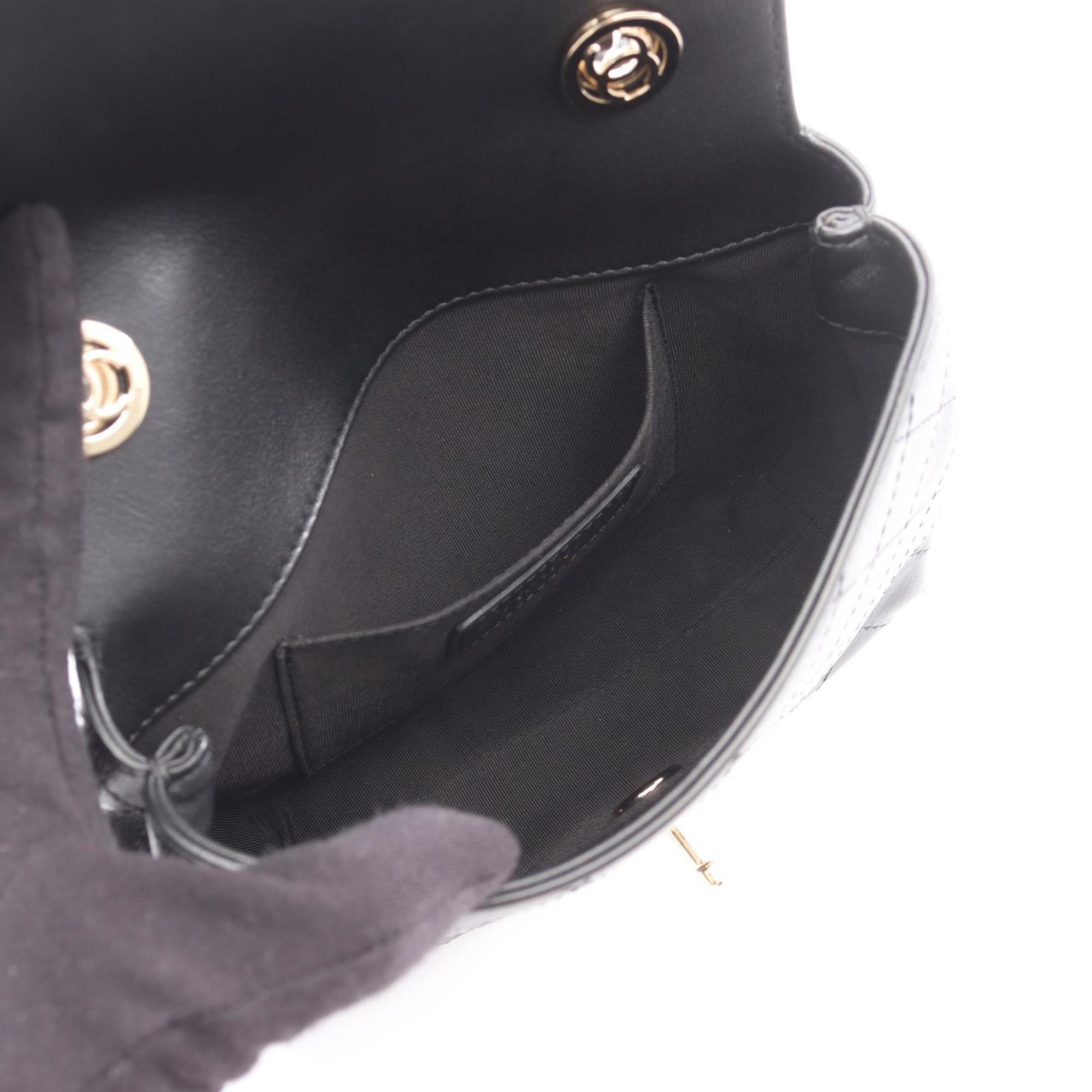 Chanel Black Leather Shoulder Bag (Pre-Owned)