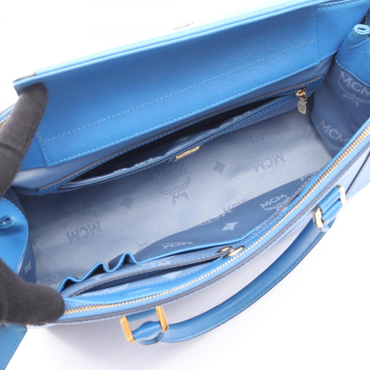Mcm Blue Leather Handbag (Pre-Owned)