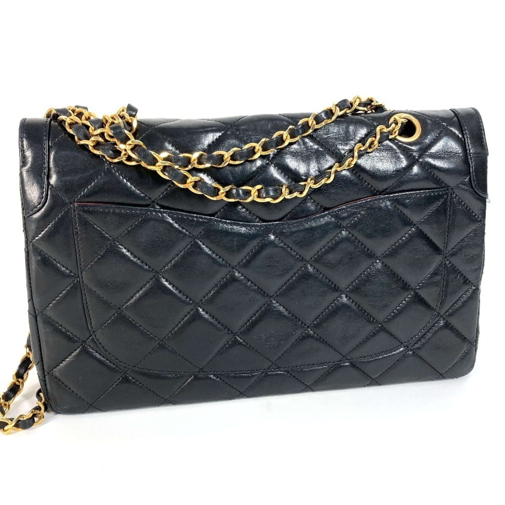 Chanel Black Leather Shoulder Bag (Pre-Owned)