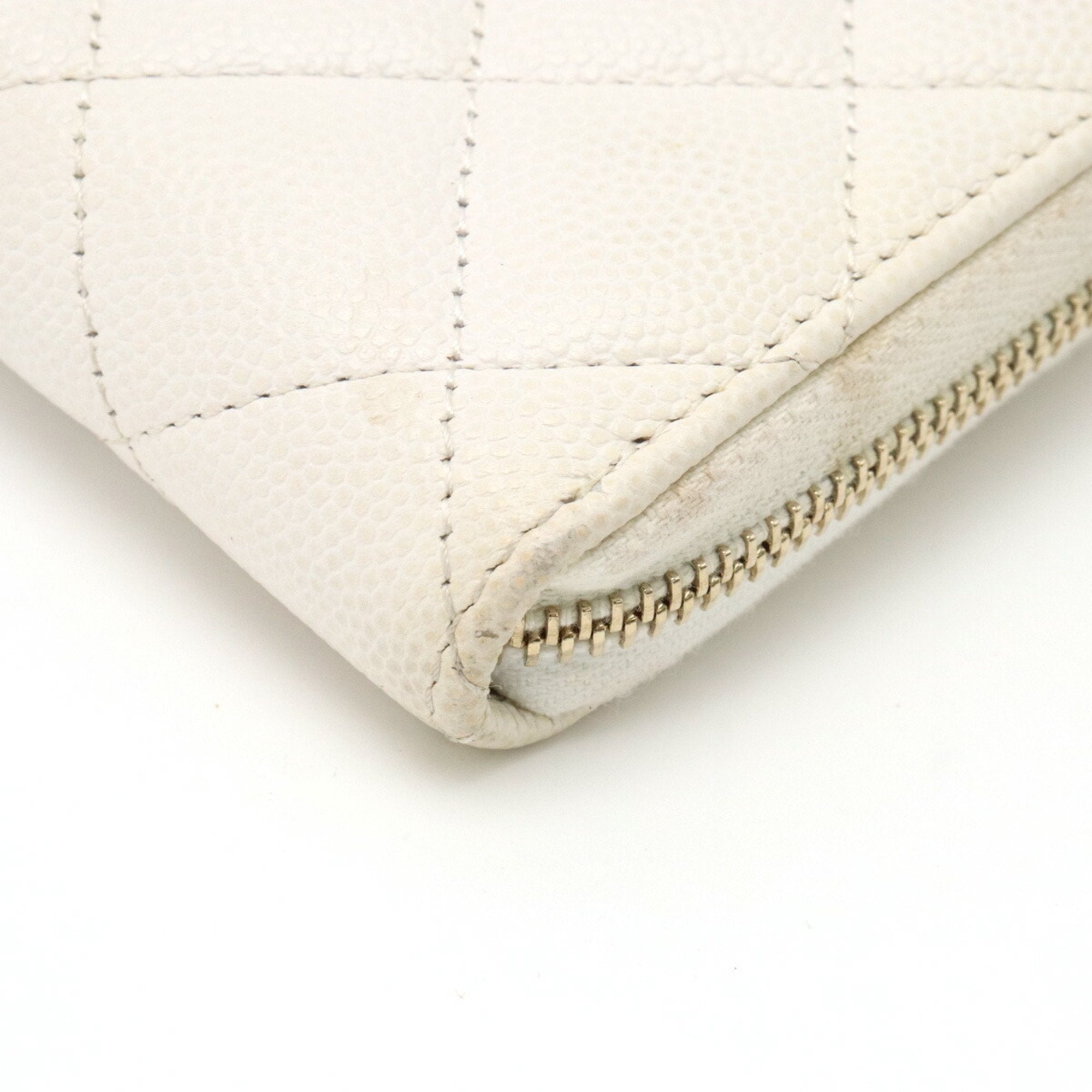 Chanel White Caviar Leather Long Wallet (Bi-Fold) (Pre-Owned)