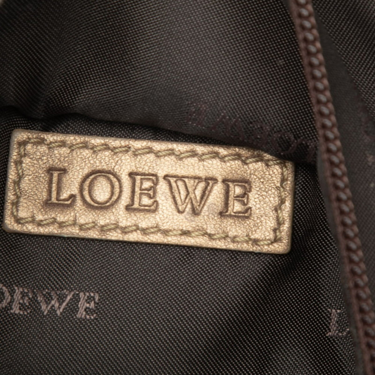 Loewe Gold Leather Handbag (Pre-Owned)
