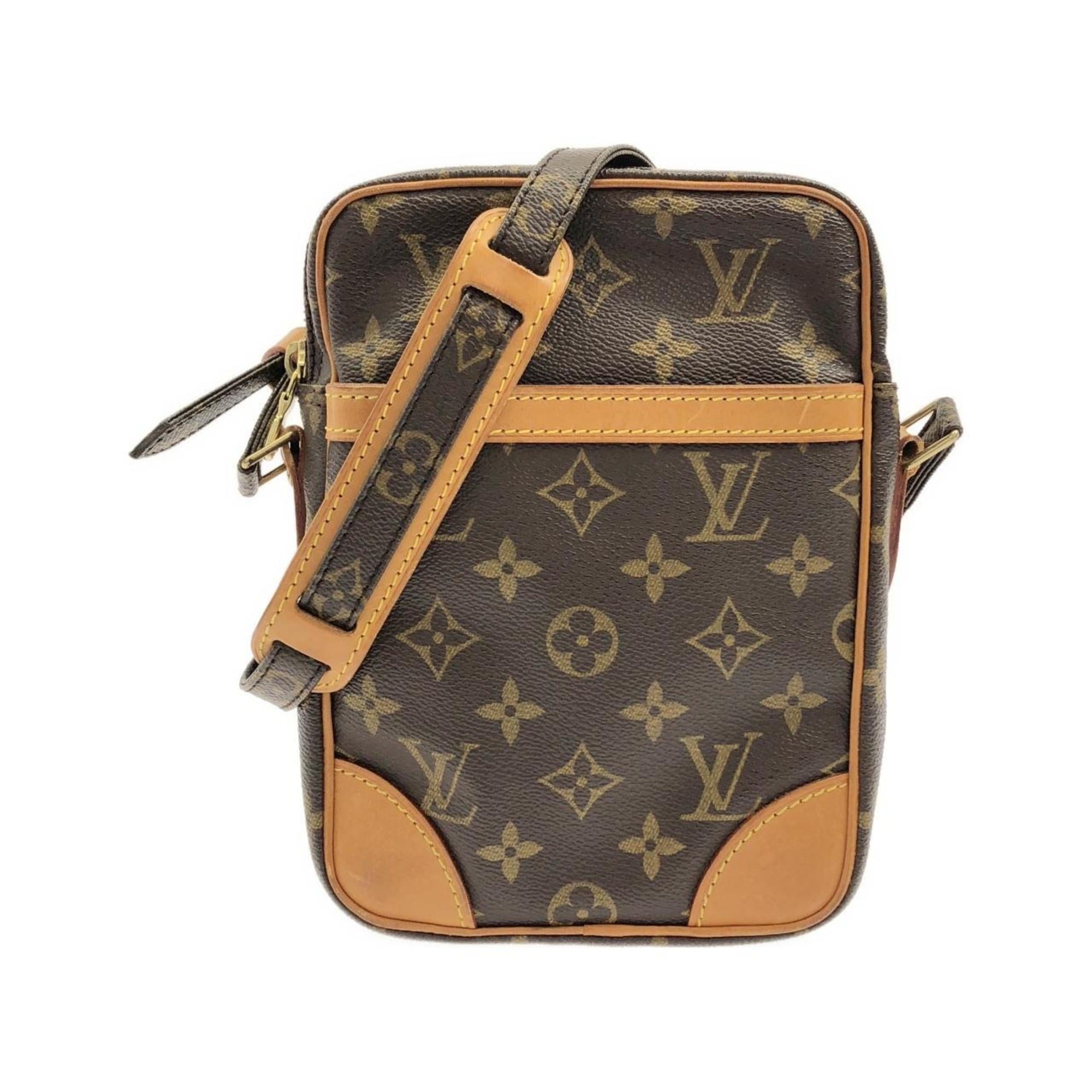 Louis Vuitton Marron Coated Canvas Shoulder Bag (Pre-Owned)