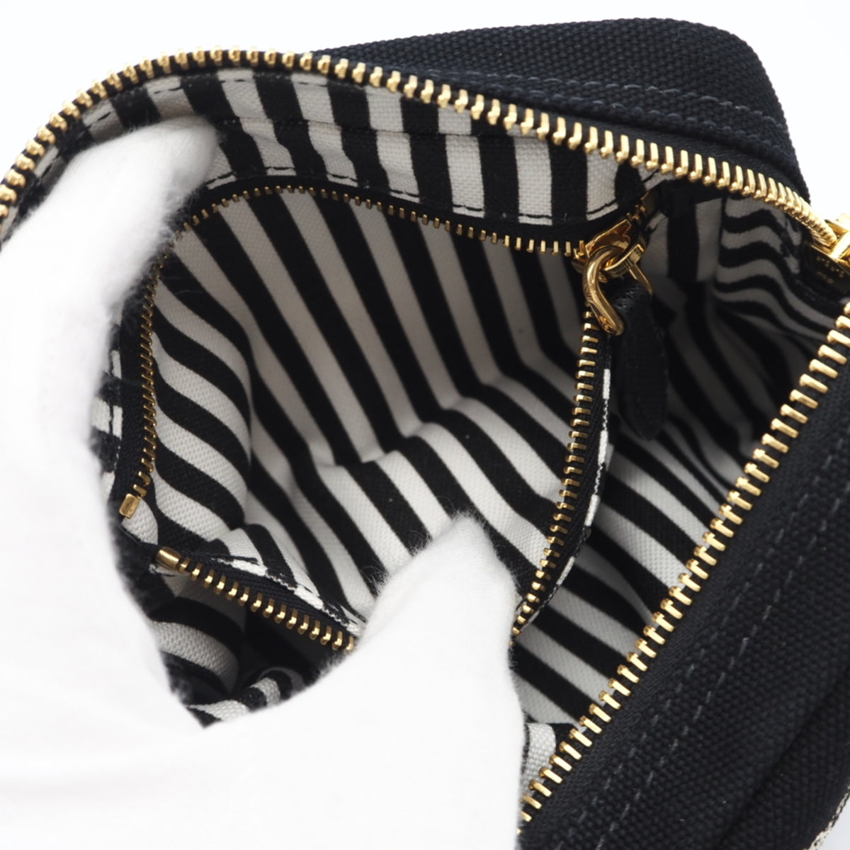 Prada Black Nero White Canvas Pouch (Pre-Owned)