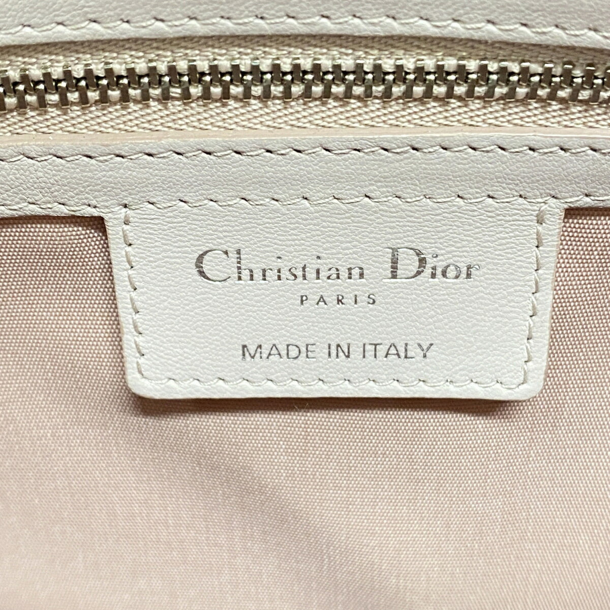 Christian Dior Pink Leather Handbag (Pre-Owned)