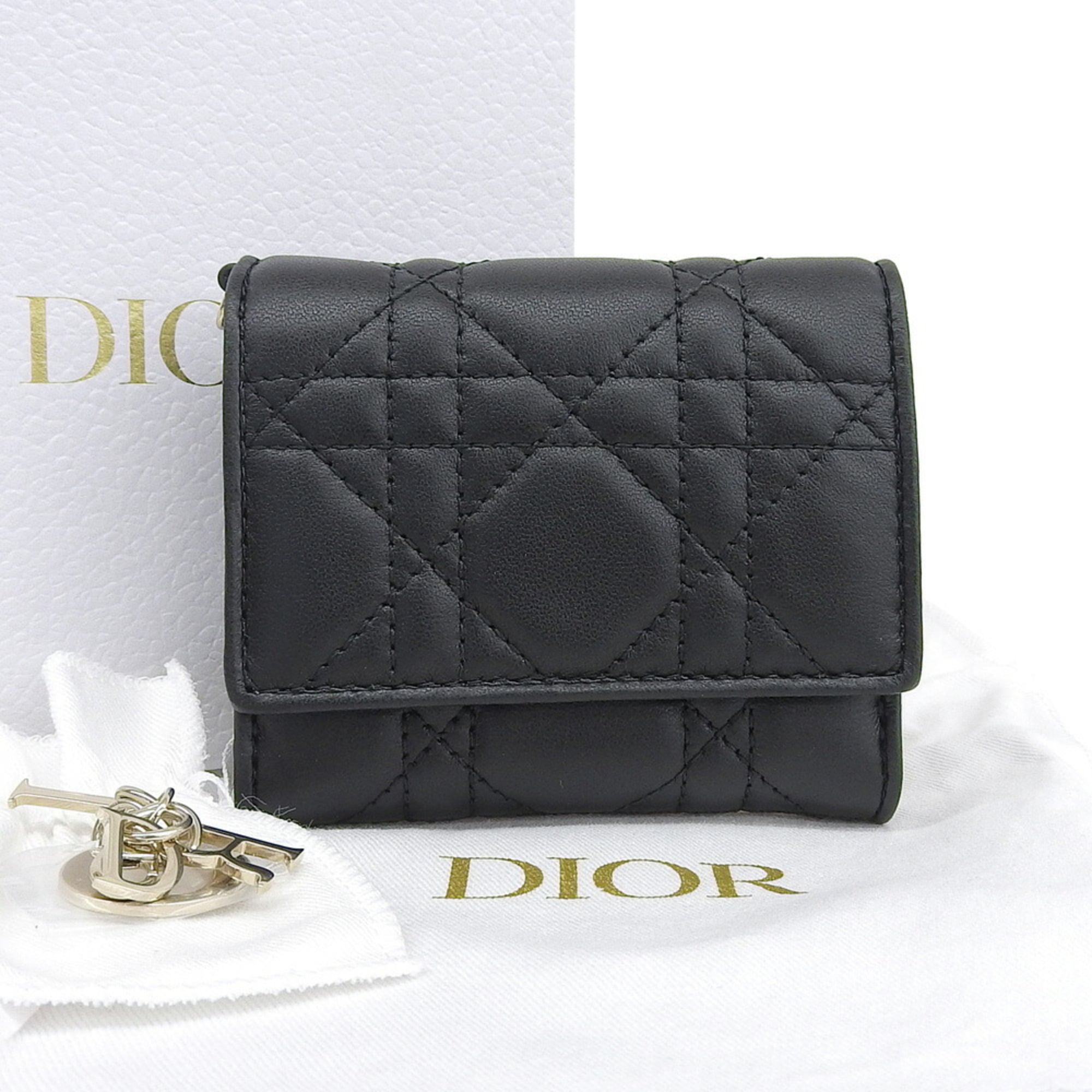 Christian Dior Black Leather Wallet (Tri-Fold) (Pre-Owned)