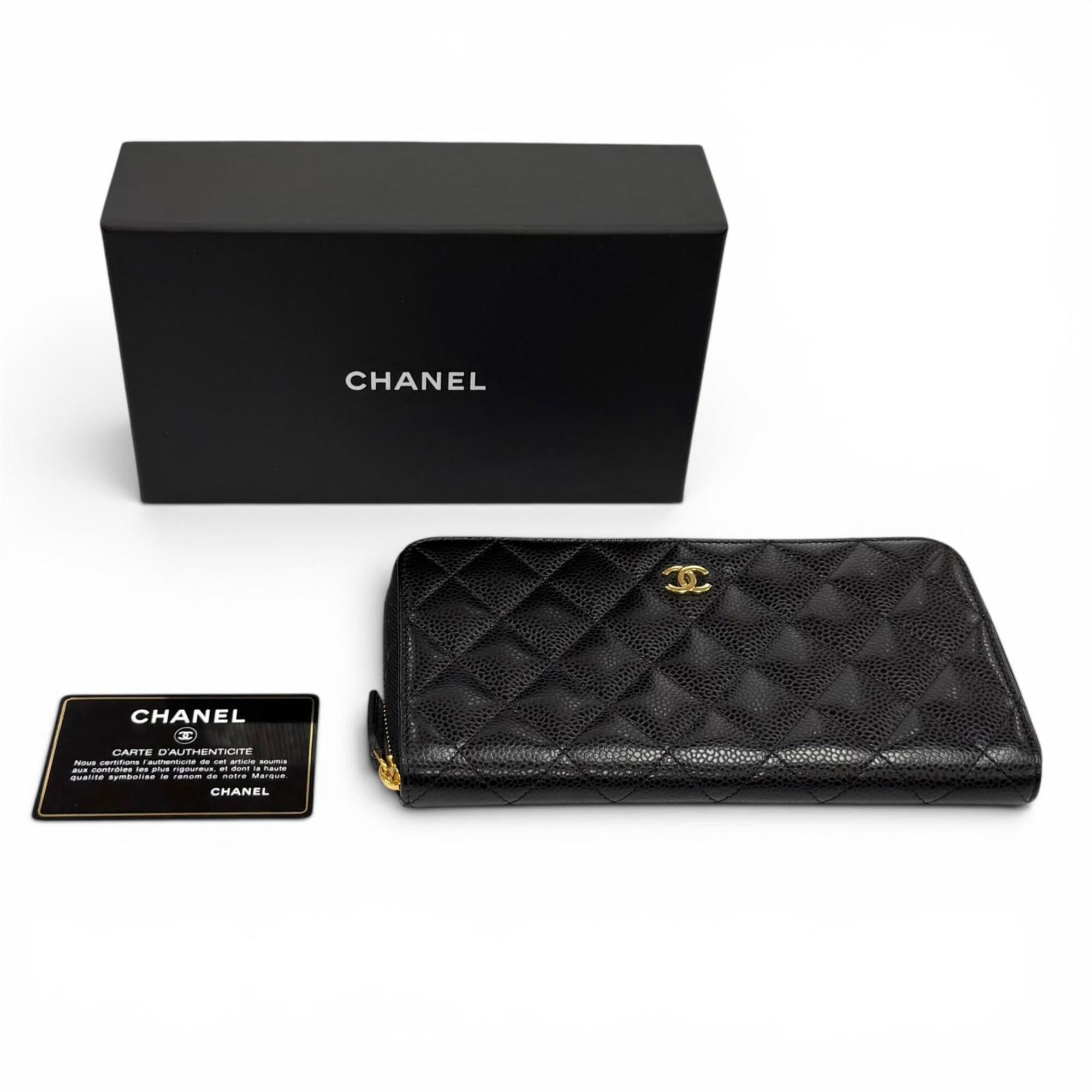 Chanel Black Grained Calfskin Long Wallet (Bi-Fold) (Pre-Owned)