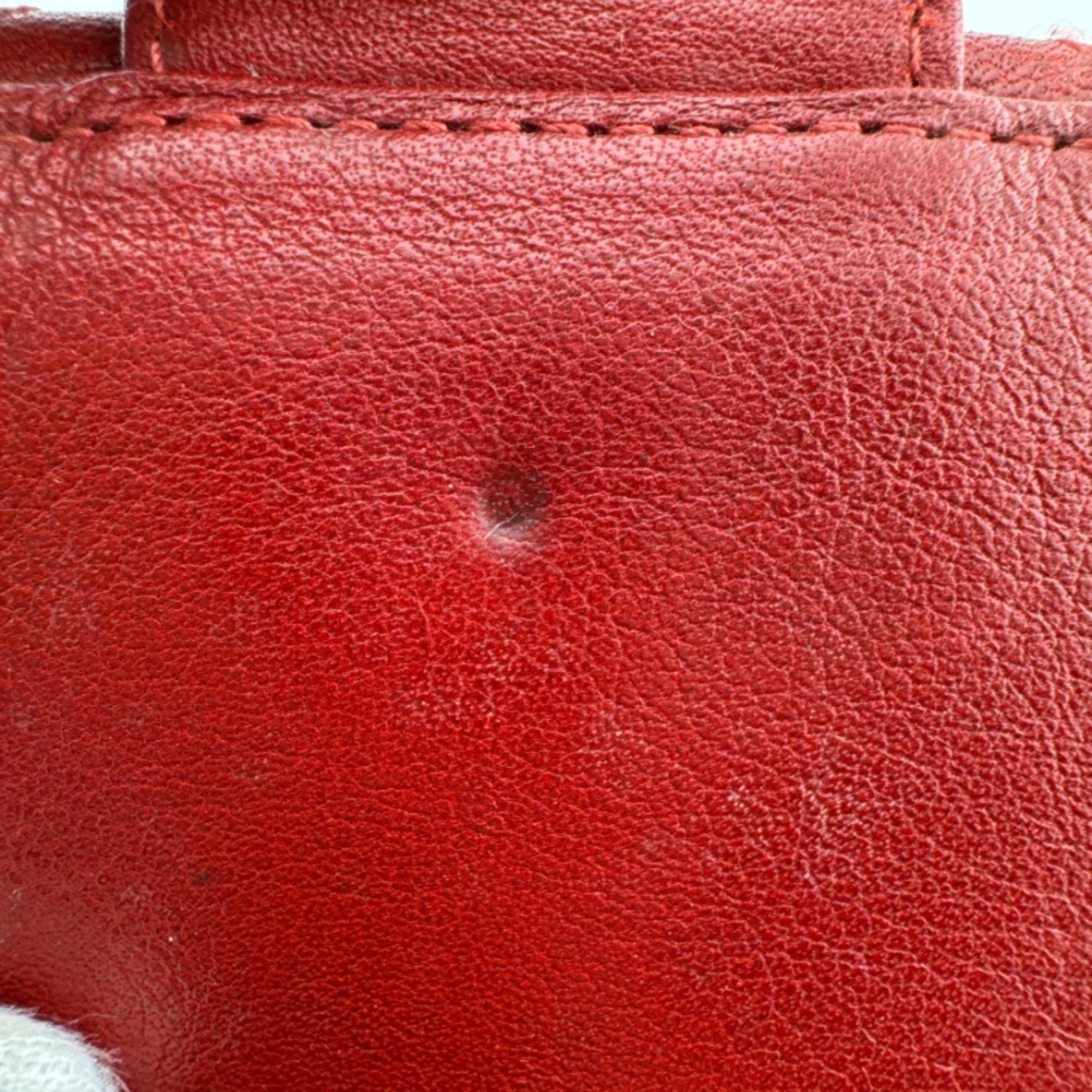 Chanel Red Color Leather Wallet (Bi-Fold) (Pre-Owned)