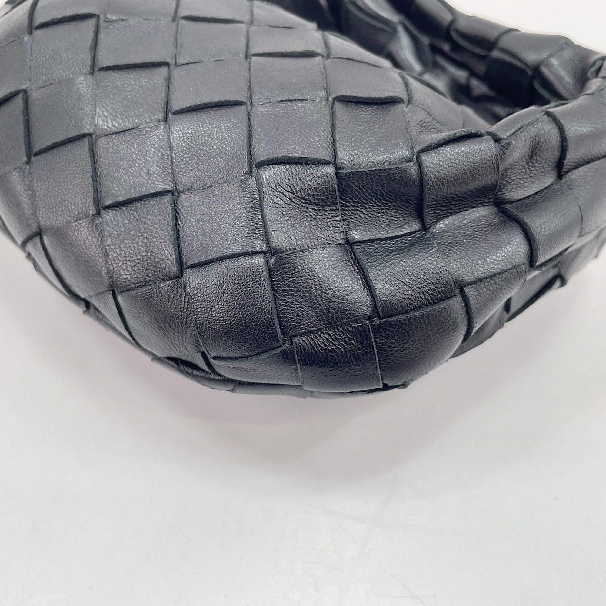 Bottega Veneta Intrecciato Black Intrecciato Handbag (Pre-Owned)