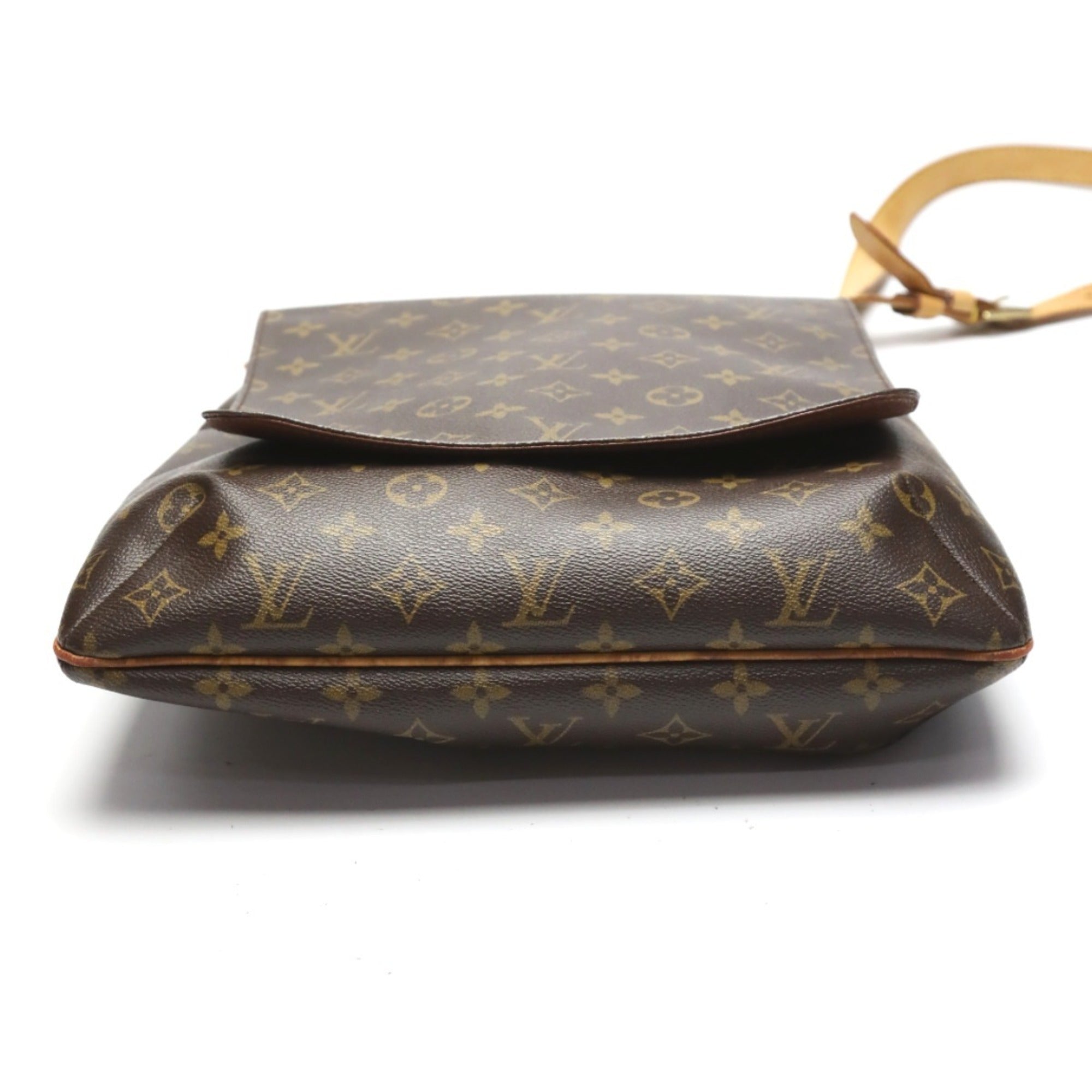 Louis Vuitton Brown Monogram Monogram Shoulder Bag (Pre-Owned)