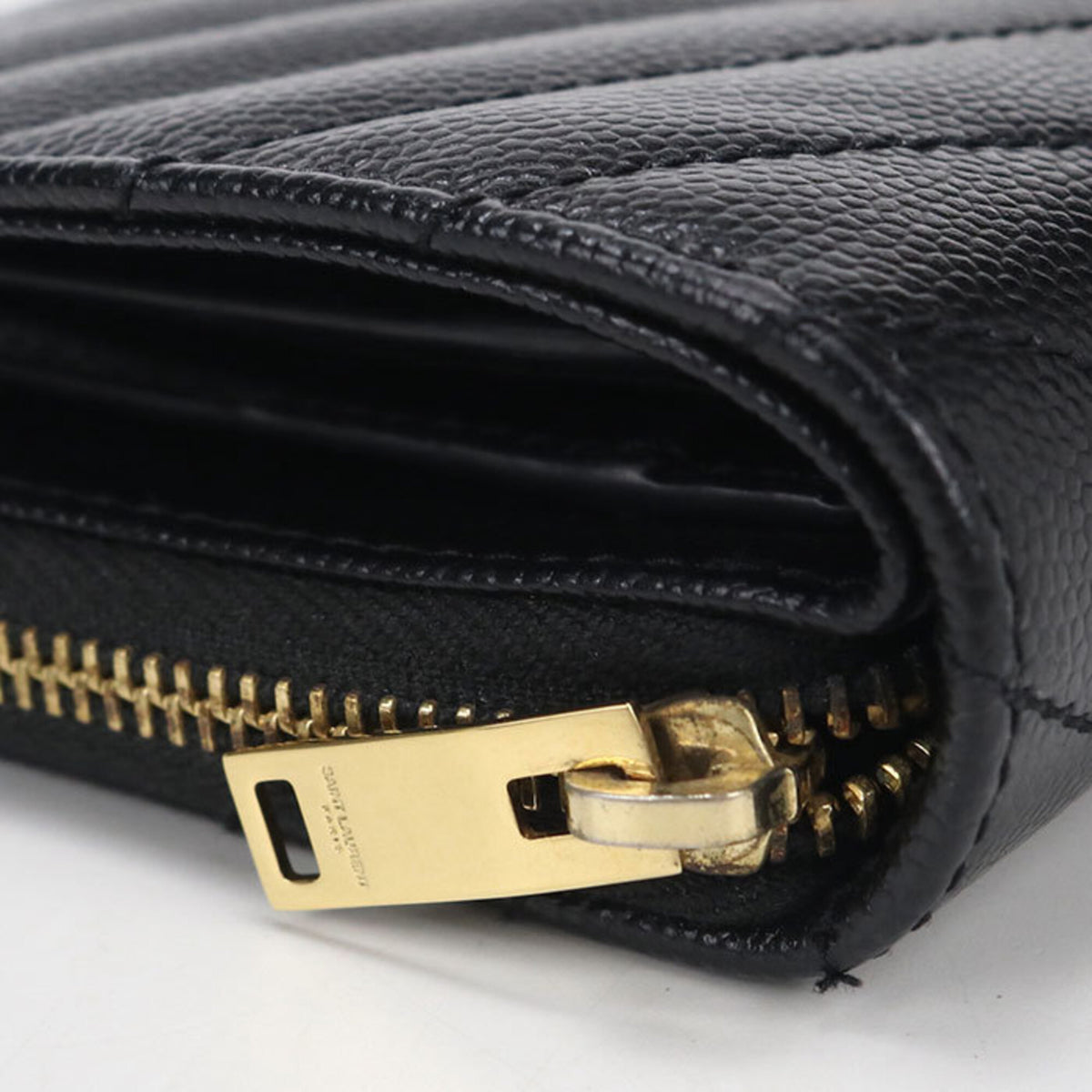 Saint Laurent Black Leather Wallet (Bi-Fold) (Pre-Owned)