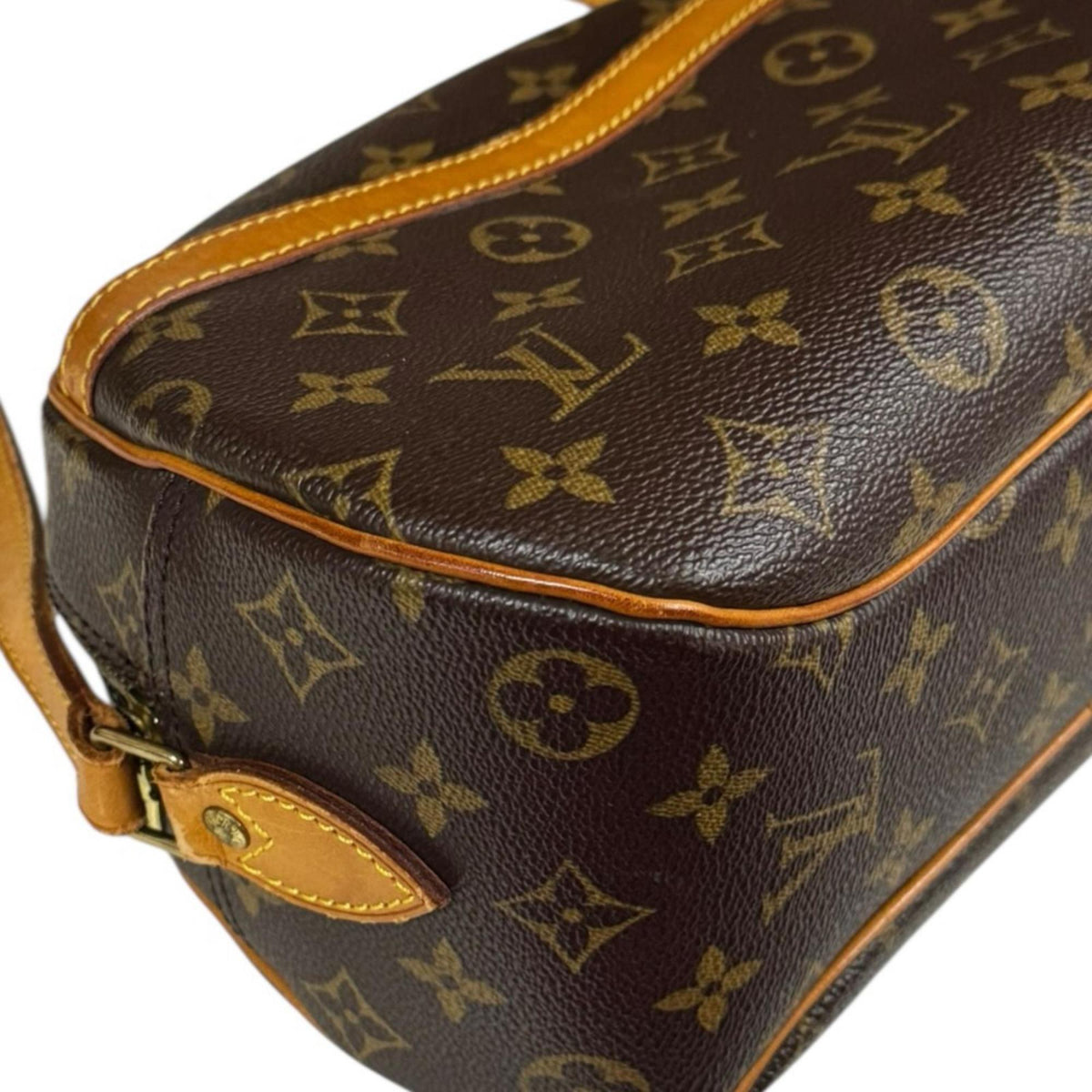 Louis Vuitton Monogram Brown Galle Monogram Or Monogram Shoulder Bag (Pre-Owned)