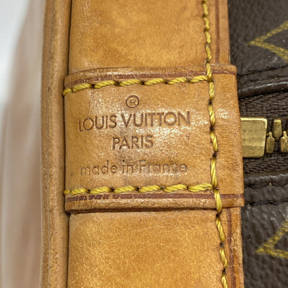Louis Vuitton Brown Handbag (Pre-Owned)