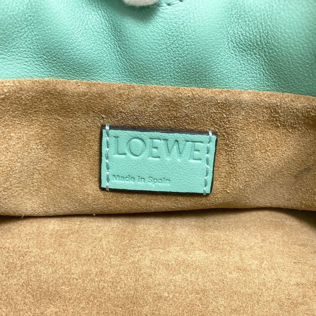 Loewe Green Leather Shoulder Bag (Pre-Owned)