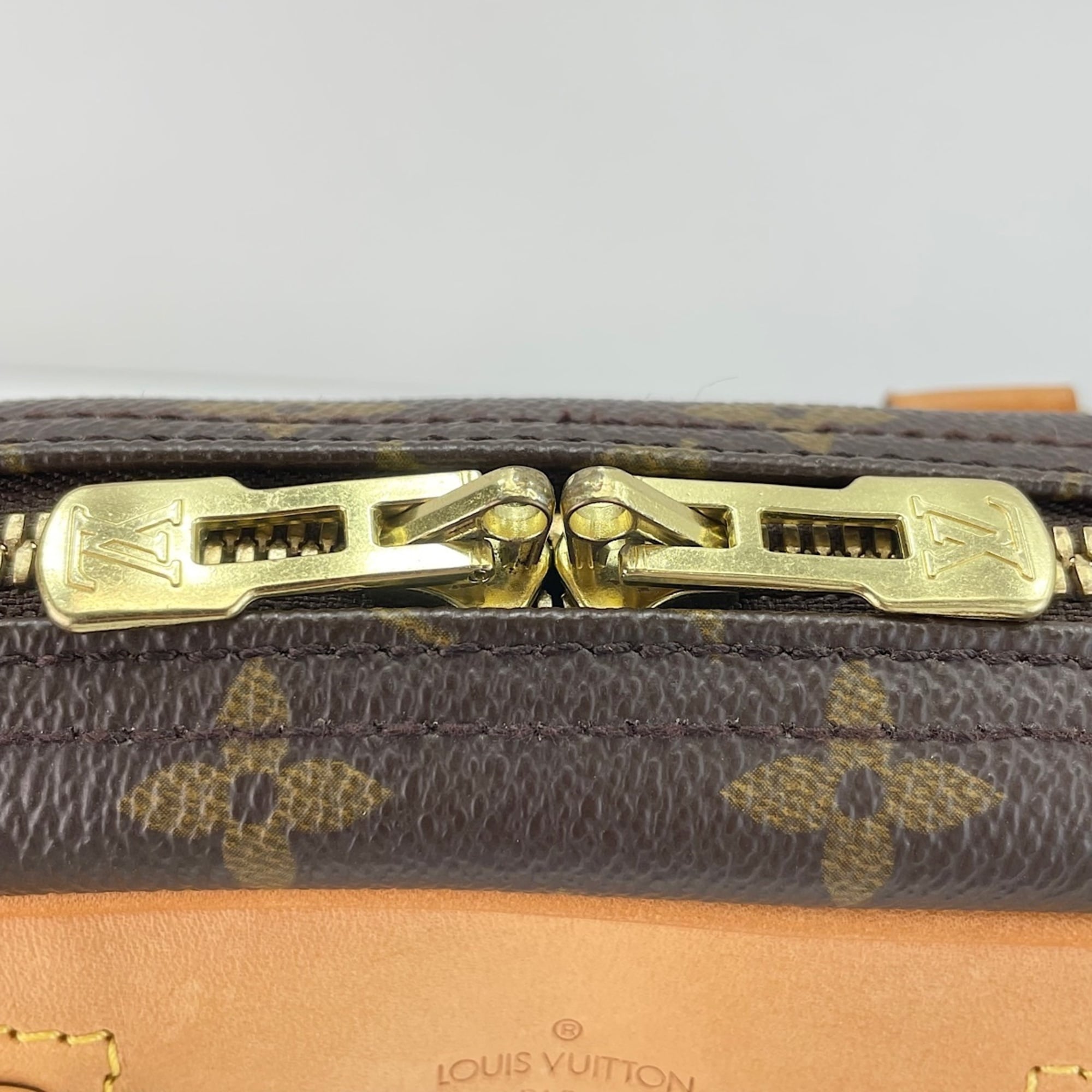 Louis Vuitton Monogram Brown Monogram Handbag (Pre-Owned)