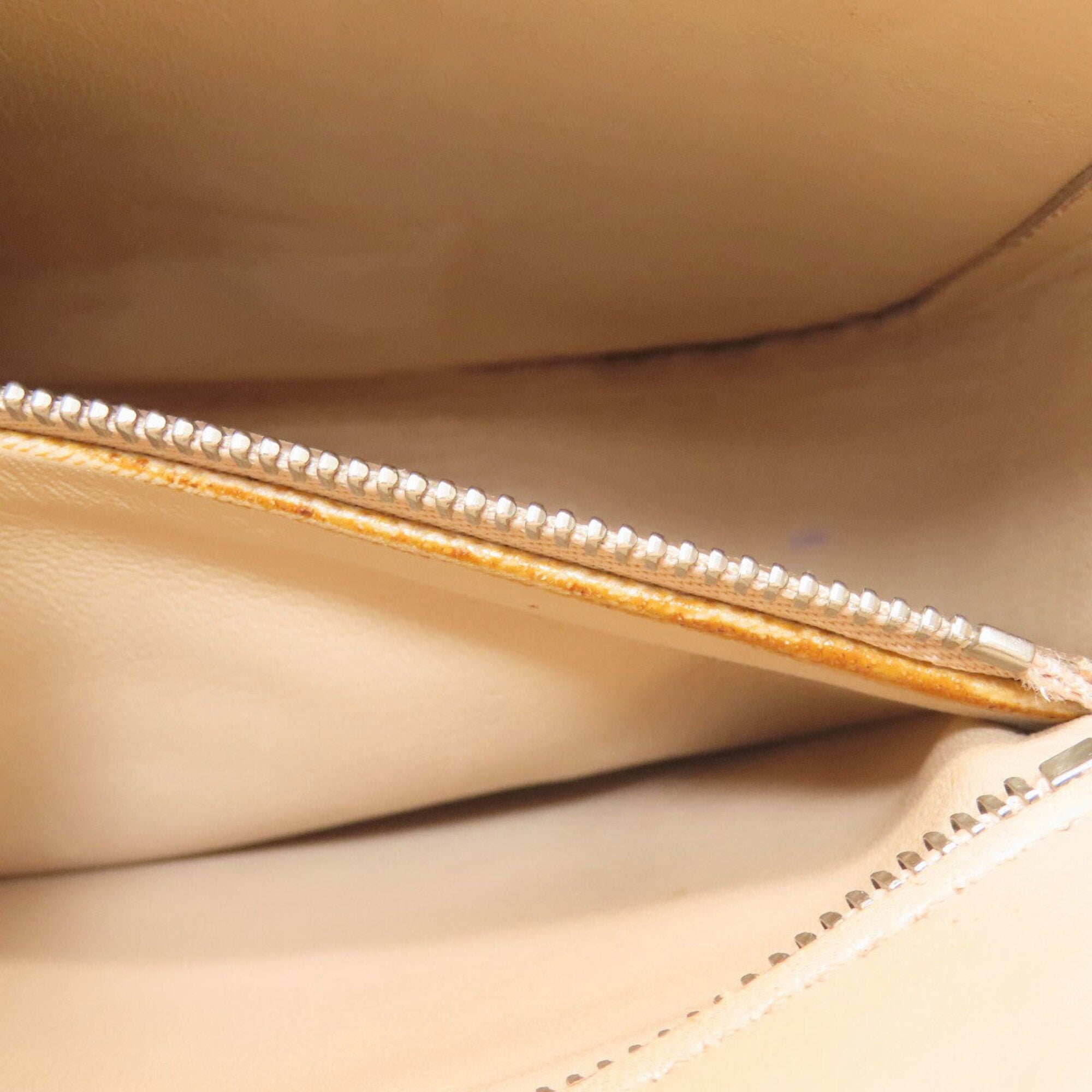 Celine Beige Leather Shoulder Bag (Pre-Owned)