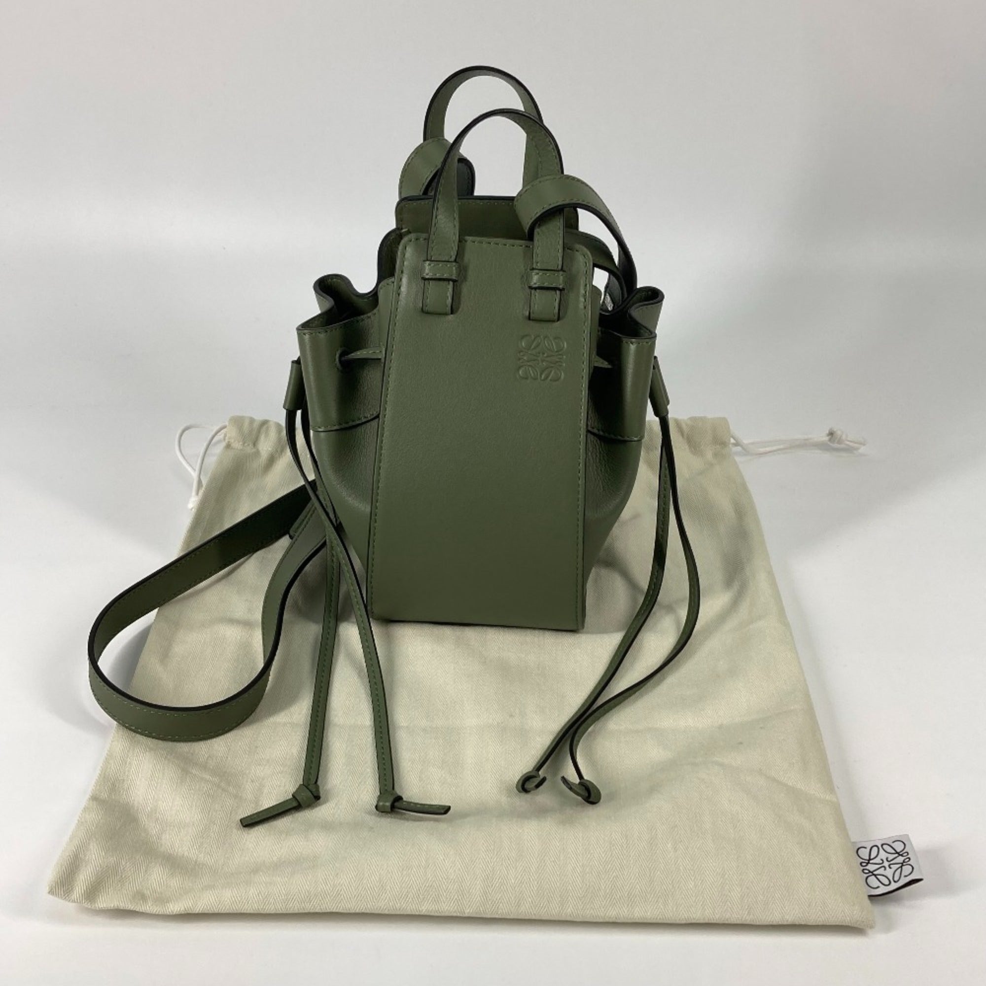 Loewe Khaki Leather Handbag Shoulder Bag (Pre-Owned)