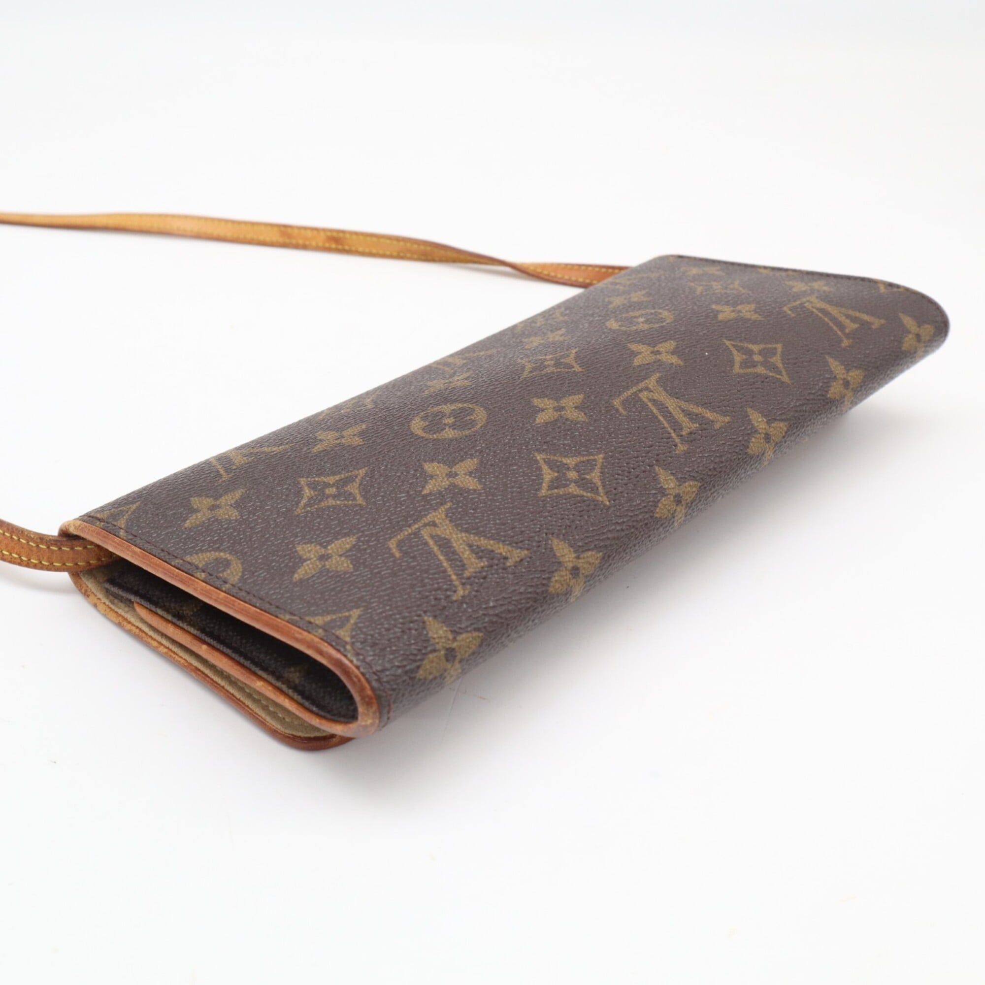 Louis Vuitton Beige Brown Coated Canvas Leather Shoulder Bag (Pre-Owned)
