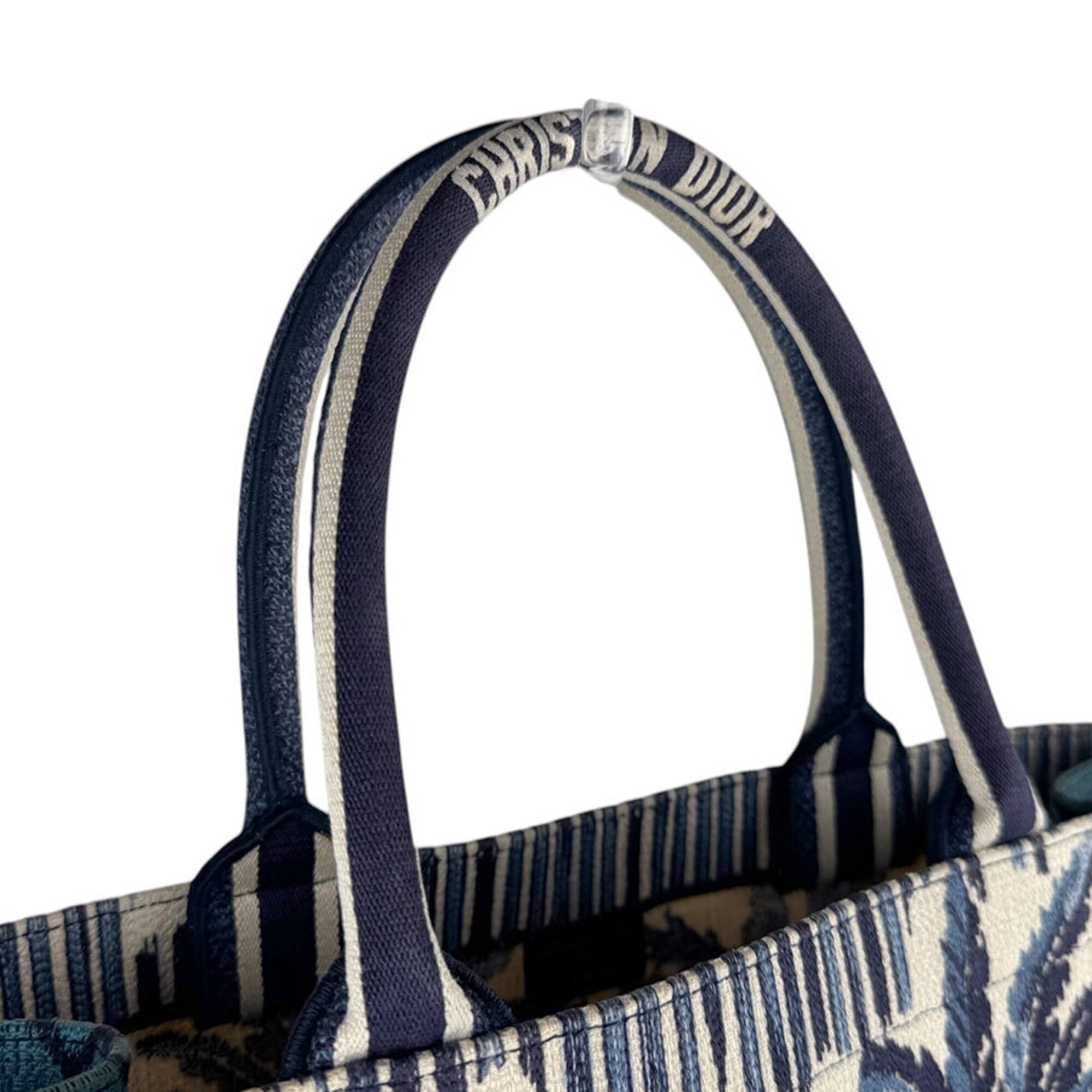 Christian Dior Navy Canvas Handbag (Pre-Owned)