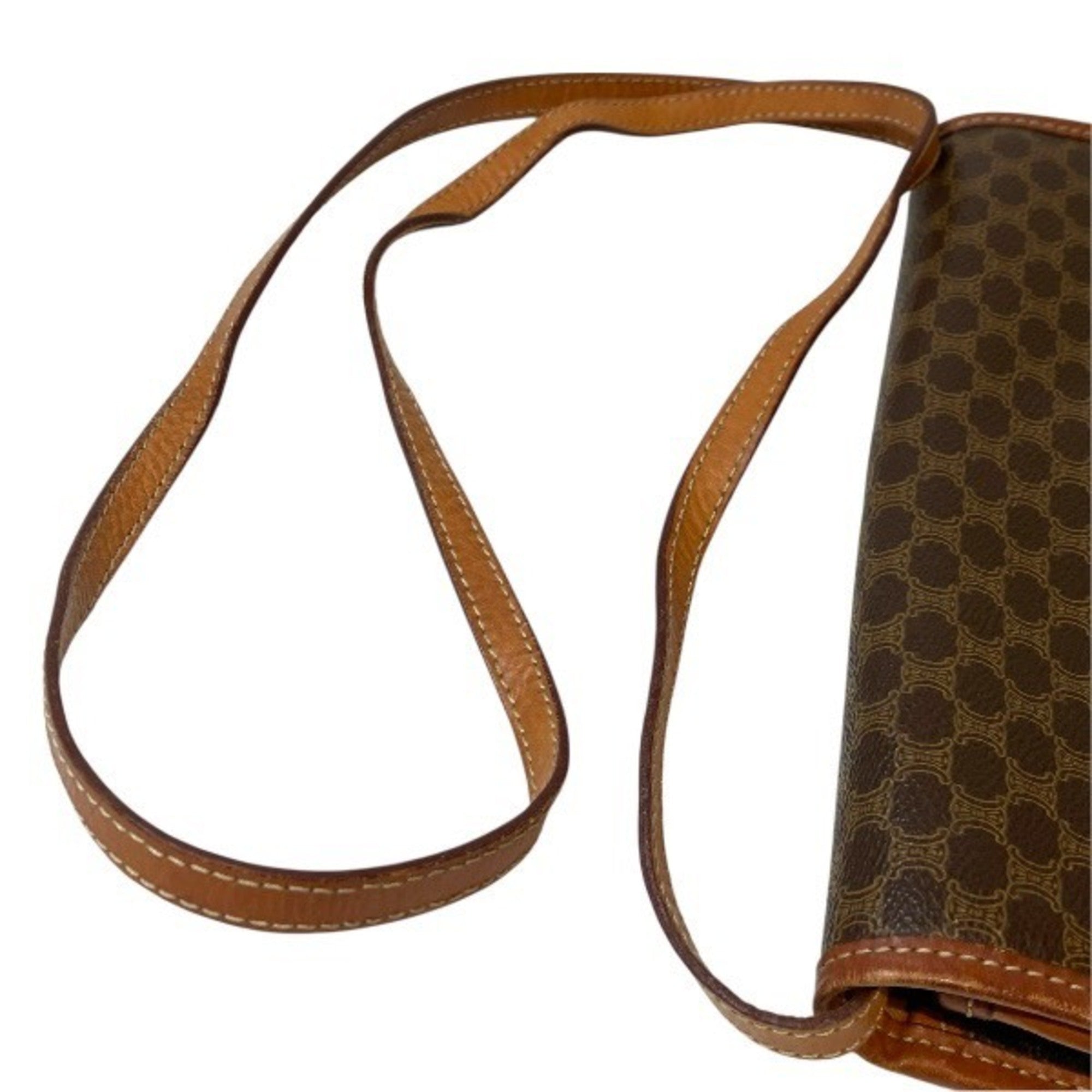 Celine Brown Leather Shoulder Bag (Pre-Owned)
