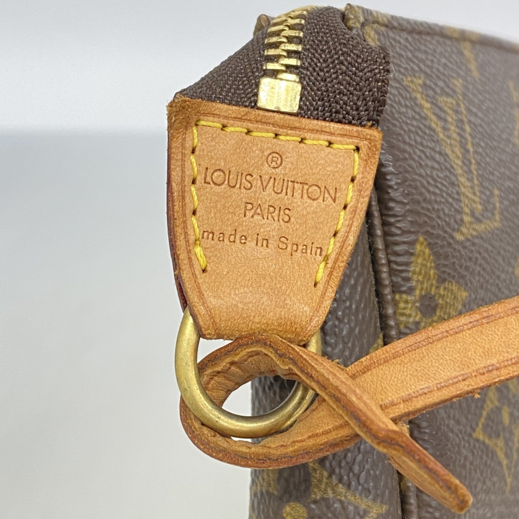 Louis Vuitton Brown Pouch (Pre-Owned)