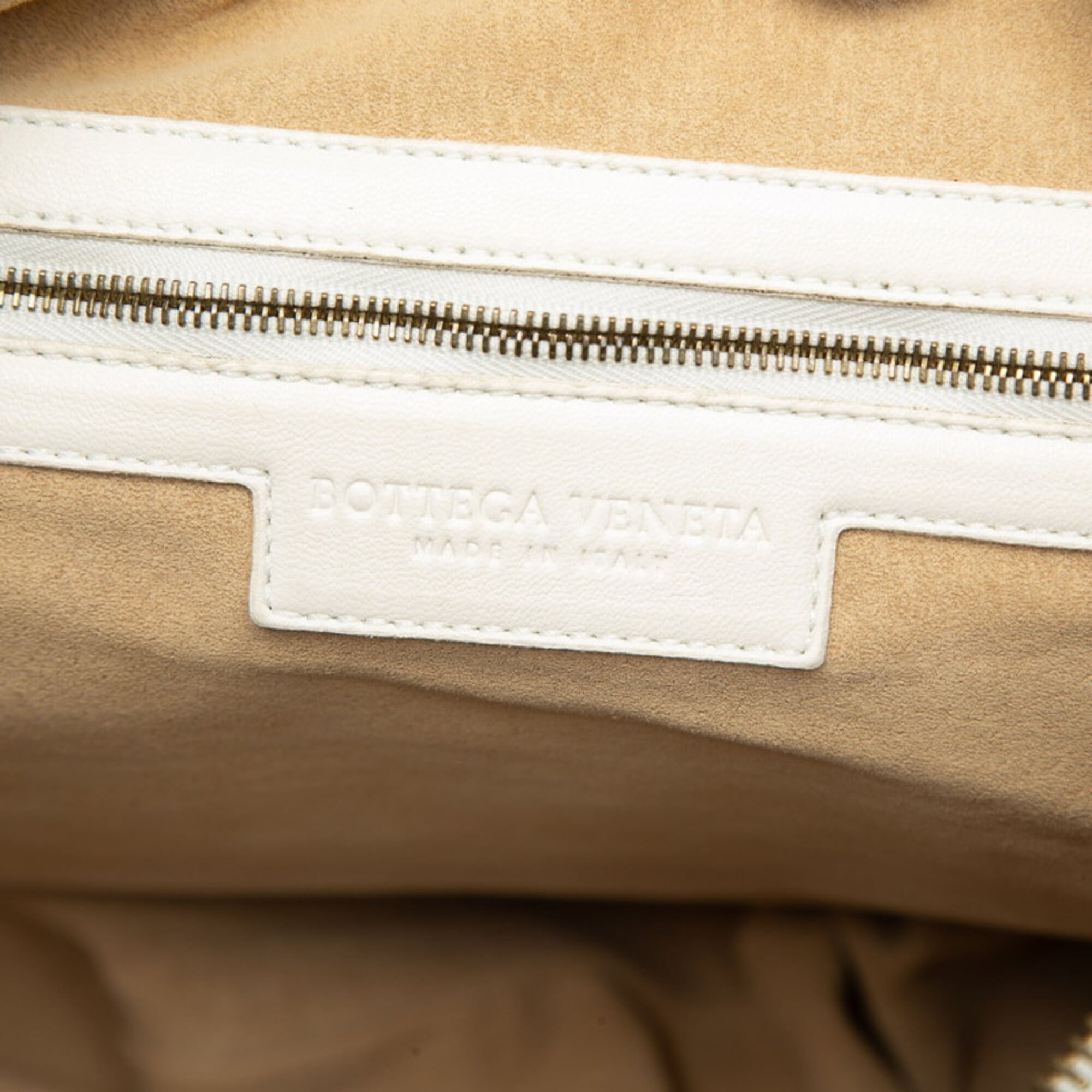 Bottega Veneta White Leather Handbag Shoulder Bag (Pre-Owned)