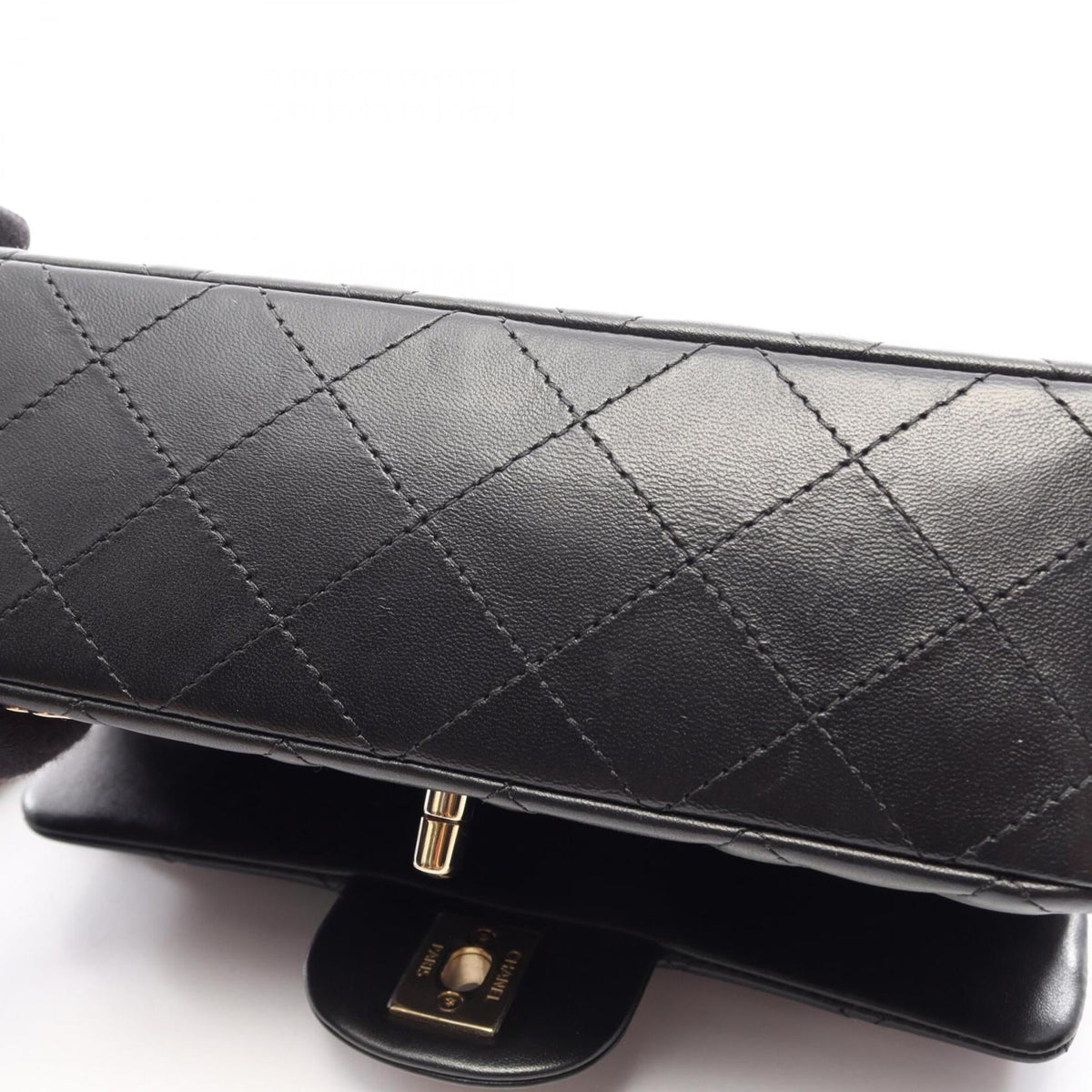 Chanel Black Leather Handbag Shoulder Bag (Pre-Owned)