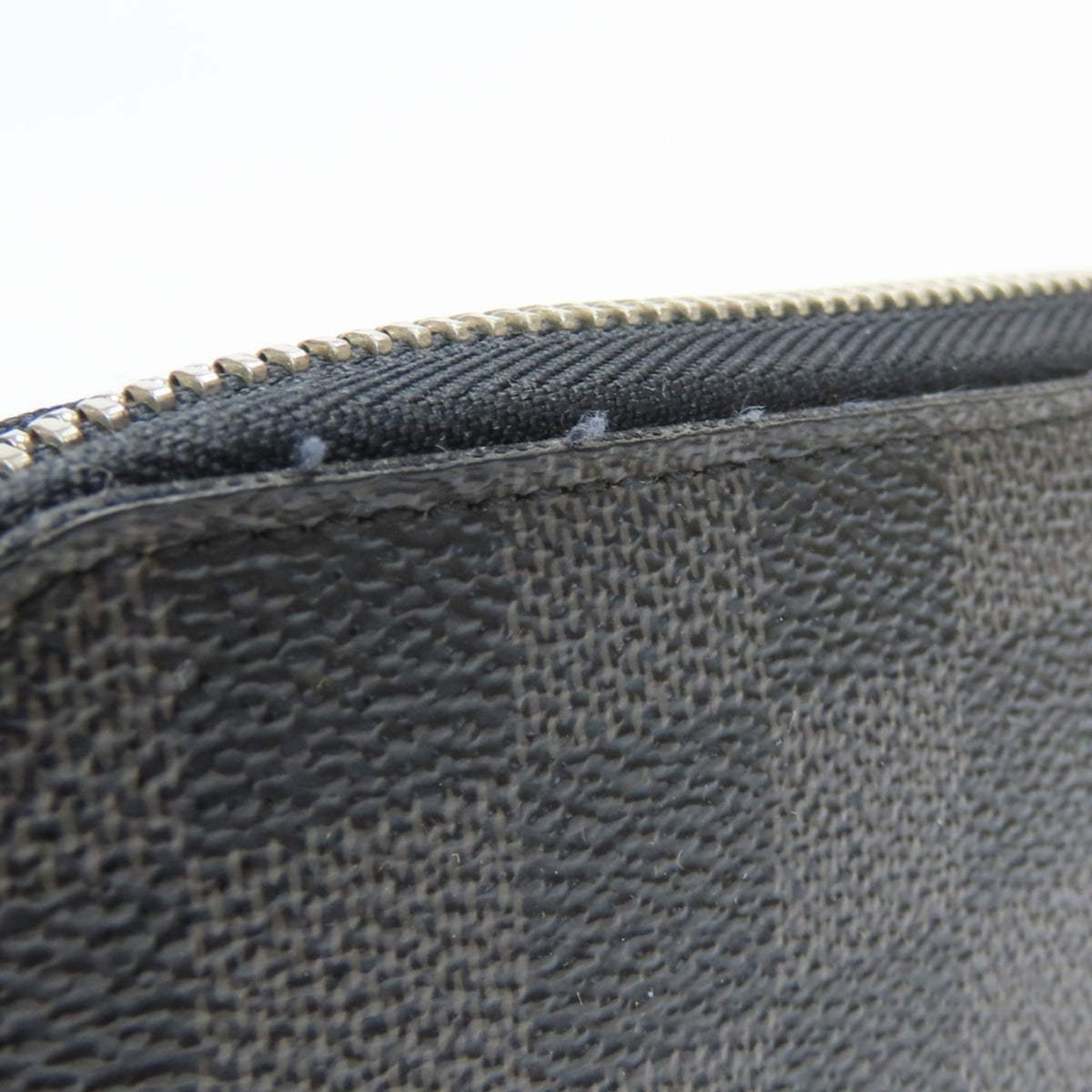 Louis Vuitton Black Gray Damier Graphite Leather Long Wallet (Bi-Fold) (Pre-Owned)