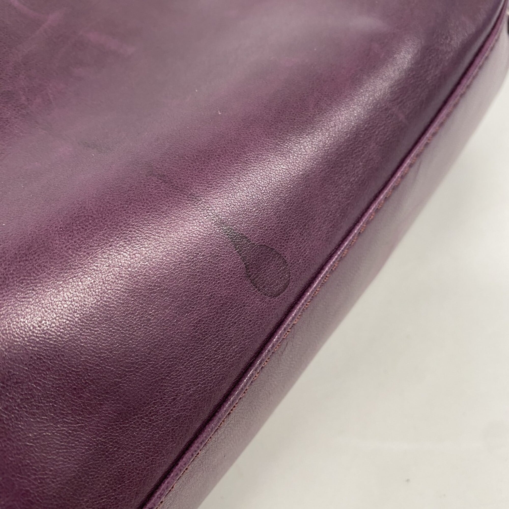 Chanel Purple Leather Shoulder Bag (Pre-Owned)