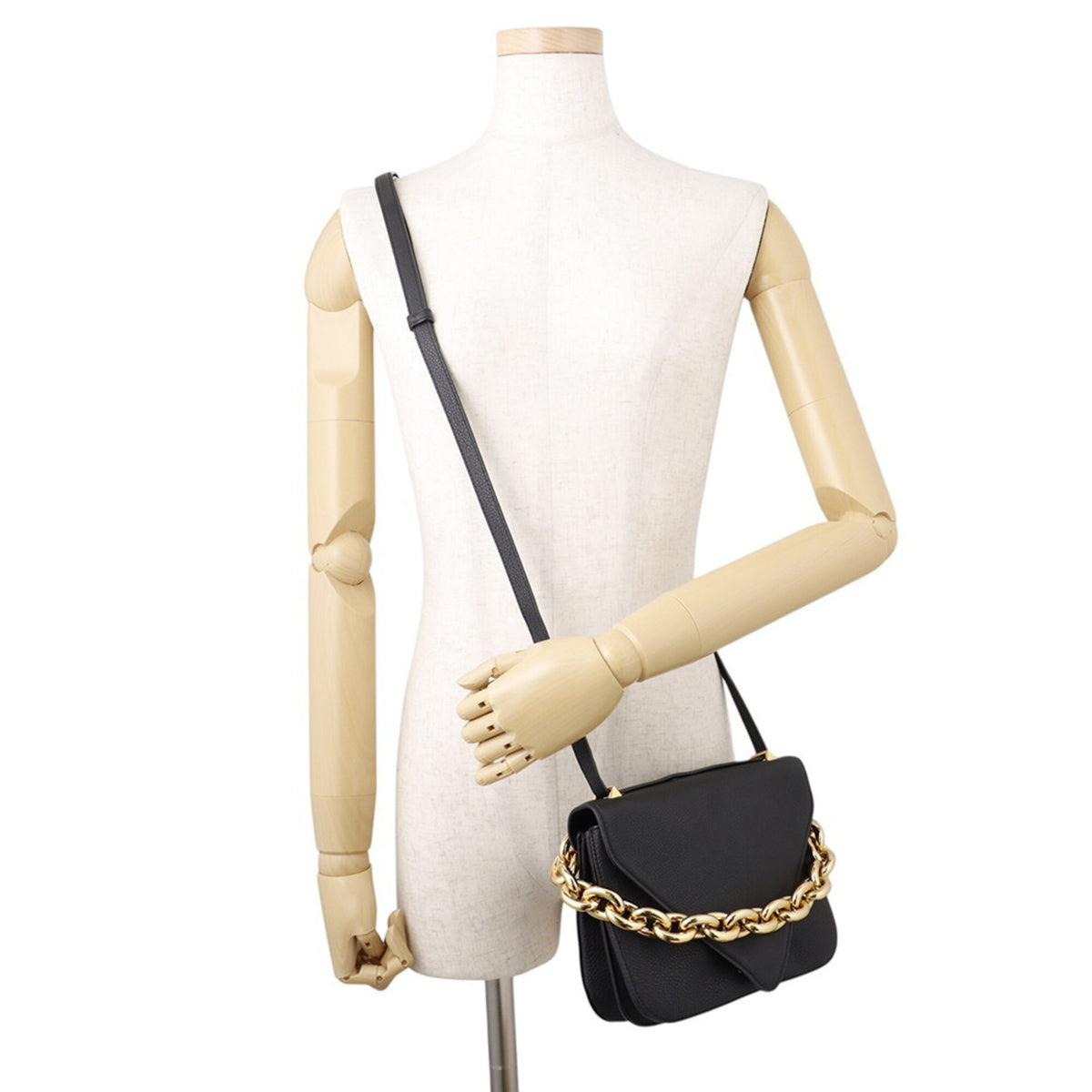 Bottega Veneta Black Leather Handbag Shoulder Bag (Pre-Owned)