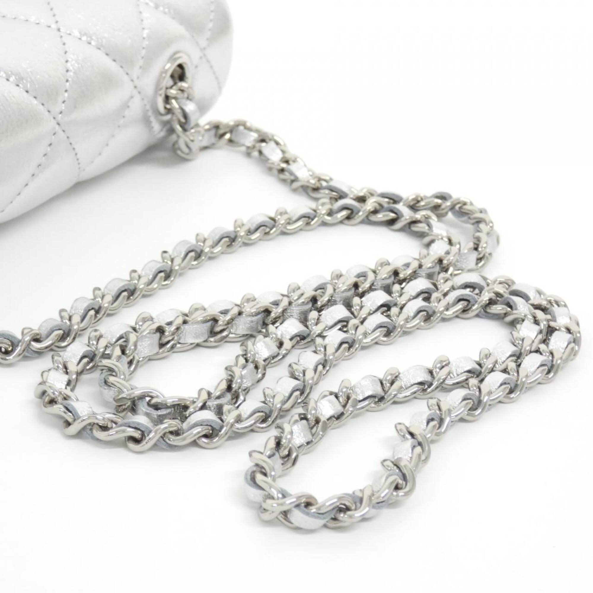 Chanel Silver Leather Handbag Shoulder Bag (Pre-Owned)