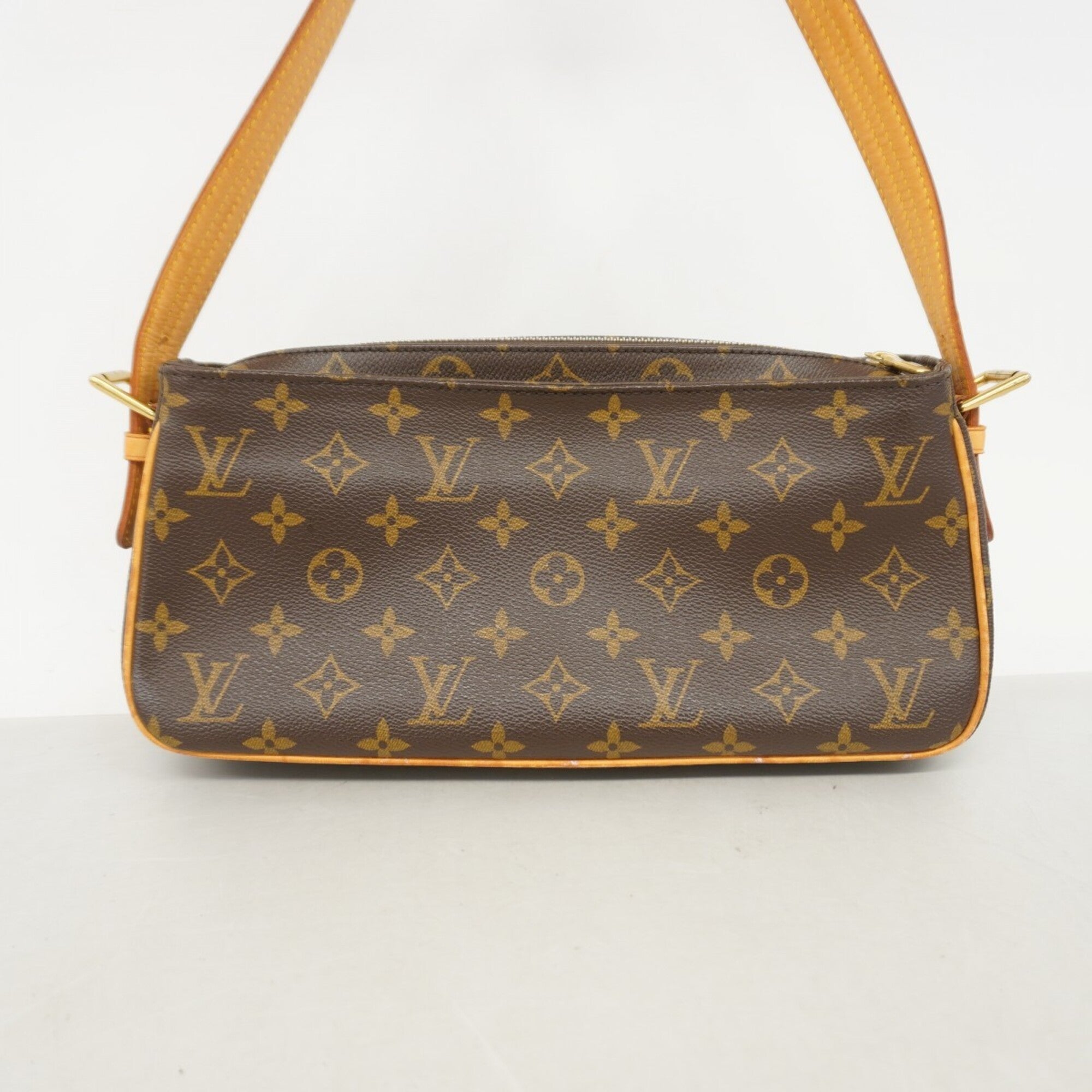 Louis Vuitton Brown Shoulder Bag (Pre-Owned)