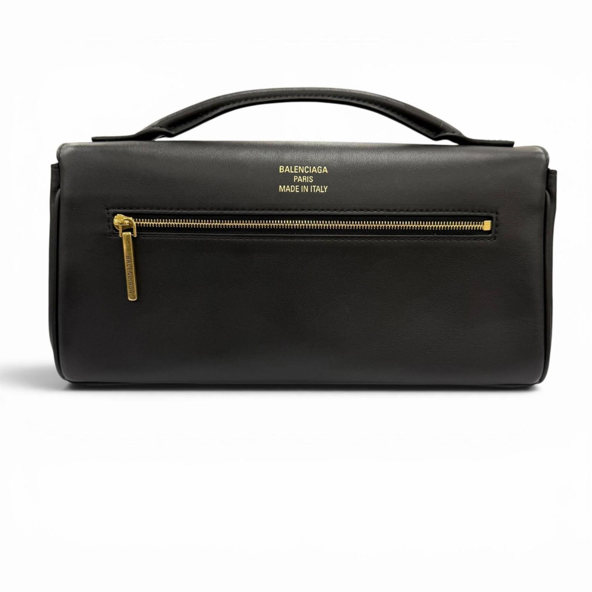 Balenciaga Black Leather Shoulder Bag (Pre-Owned)