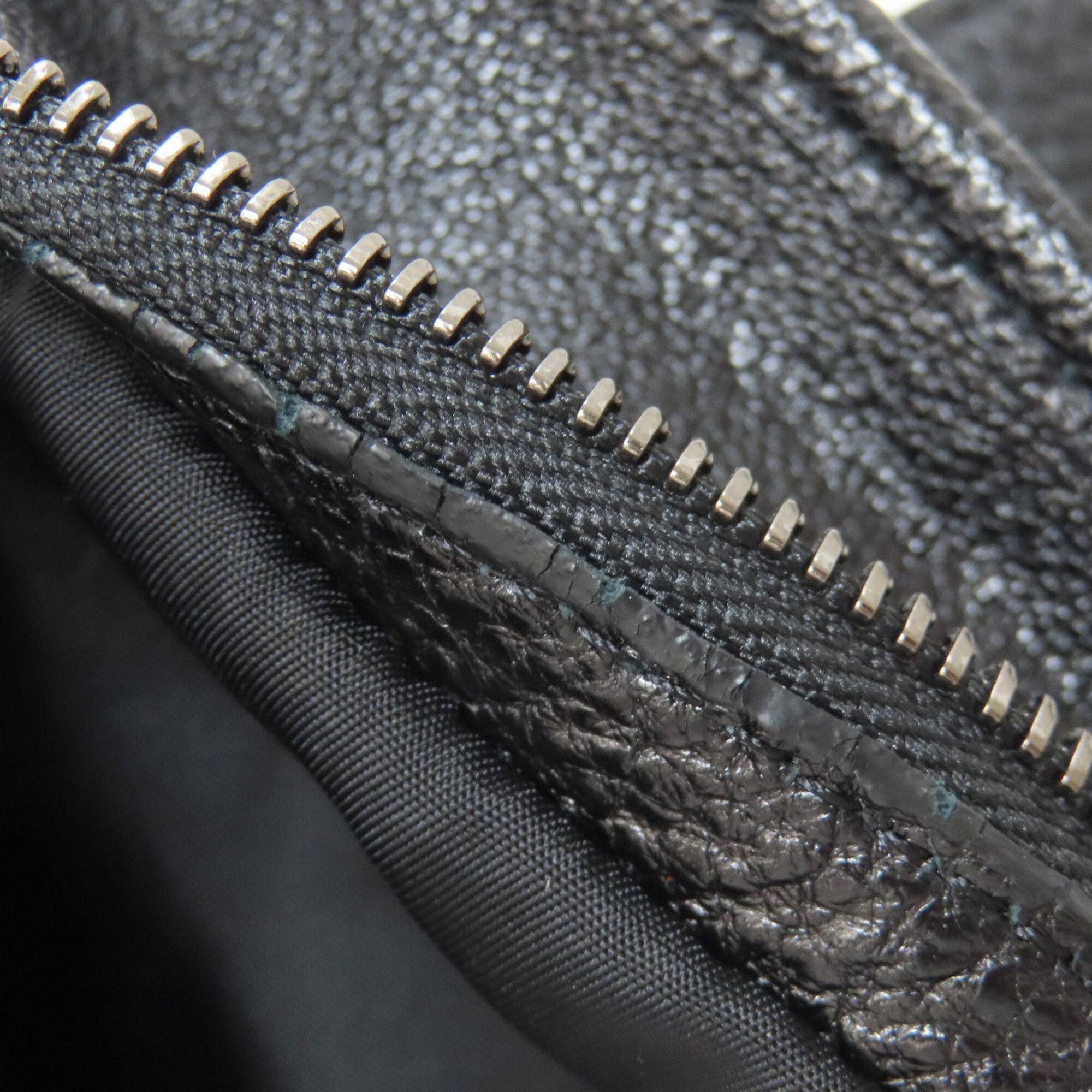 Burberry Black Nylon Tote Bag (Pre-Owned)