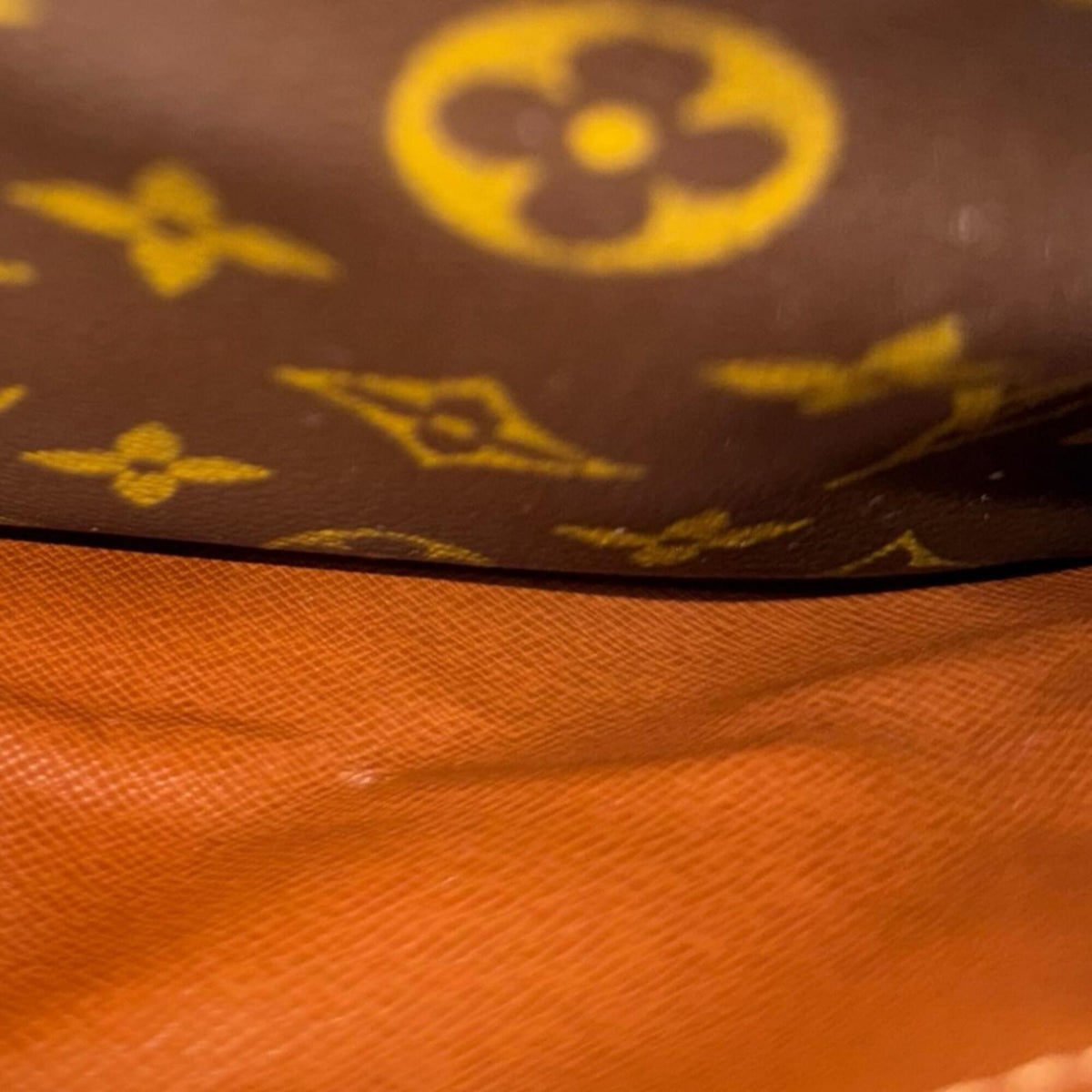 Louis Vuitton Brown Monogram Canvas Shoulder Bag (Pre-Owned)