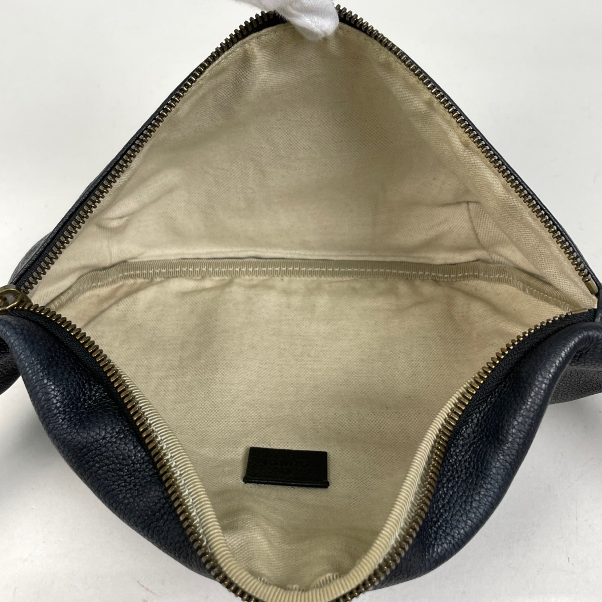 Gucci Black Leather Fanny Pack (Pre-Owned)