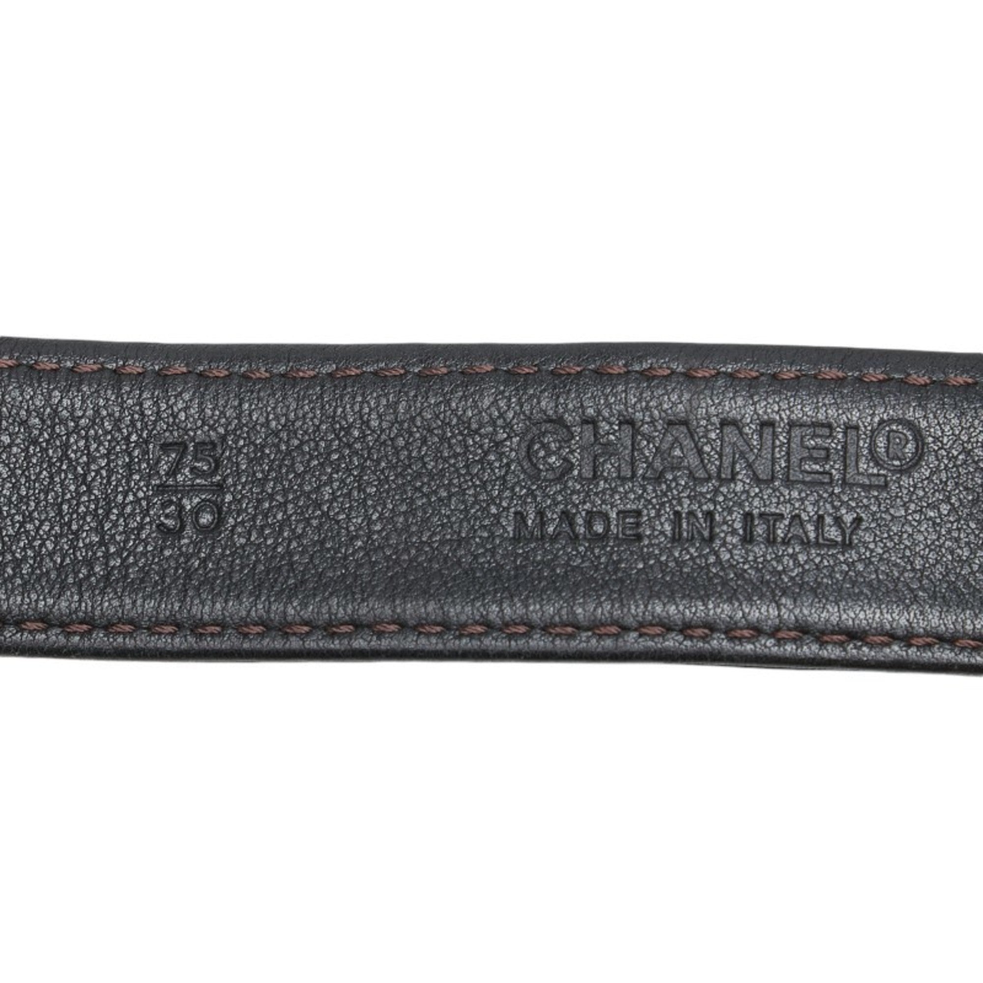 Chanel Black Leather Fanny Pack (Pre-Owned)