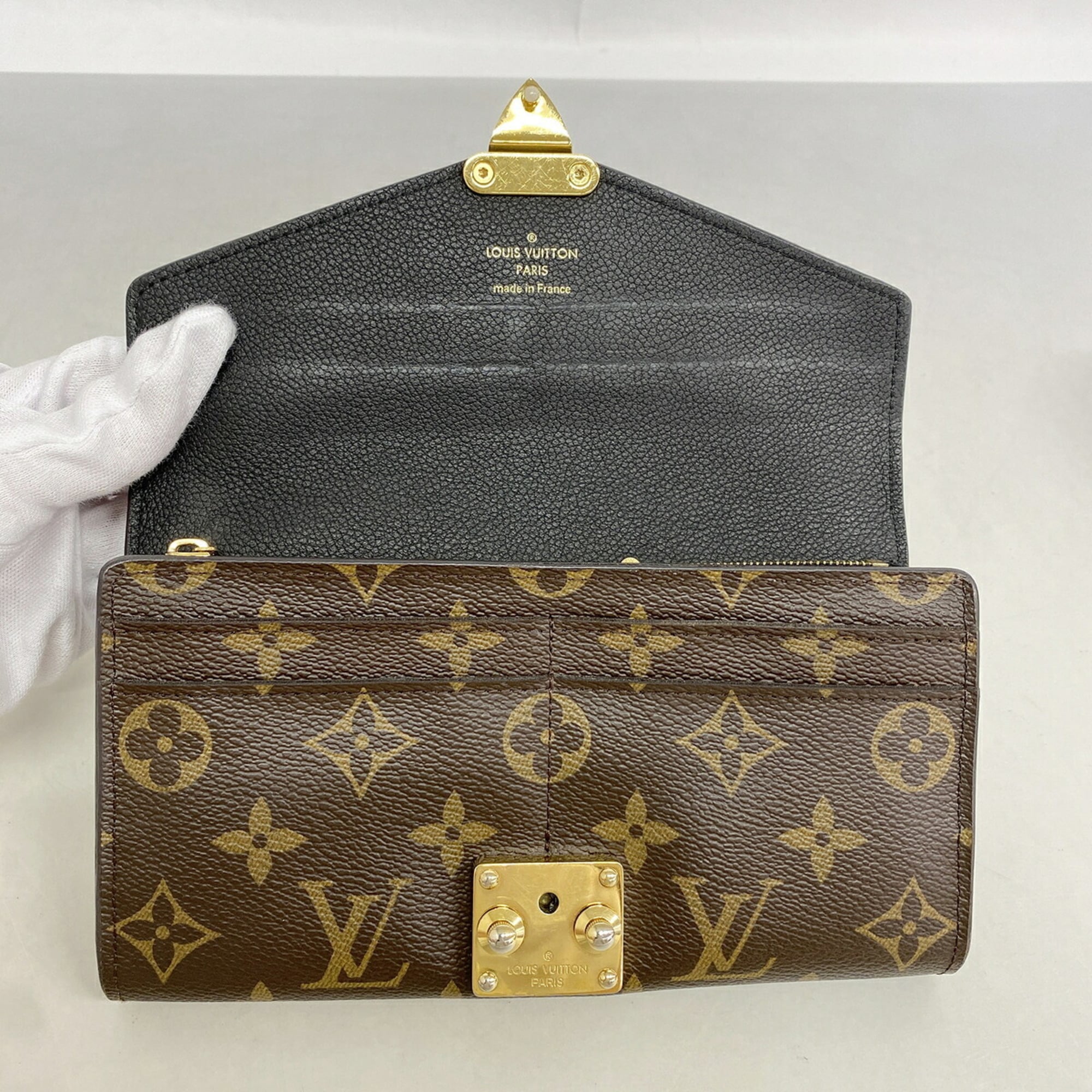 Louis Vuitton Noir Long Wallet (Bi-Fold) (Pre-Owned)