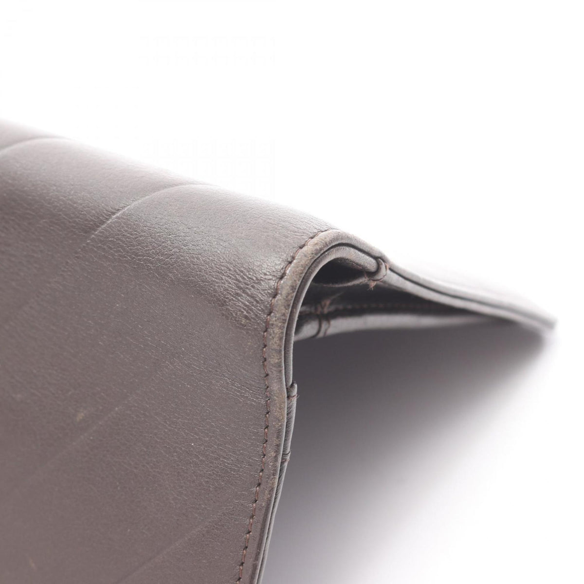 Chanel Brown Leather Long Wallet (Bi-Fold) (Pre-Owned)
