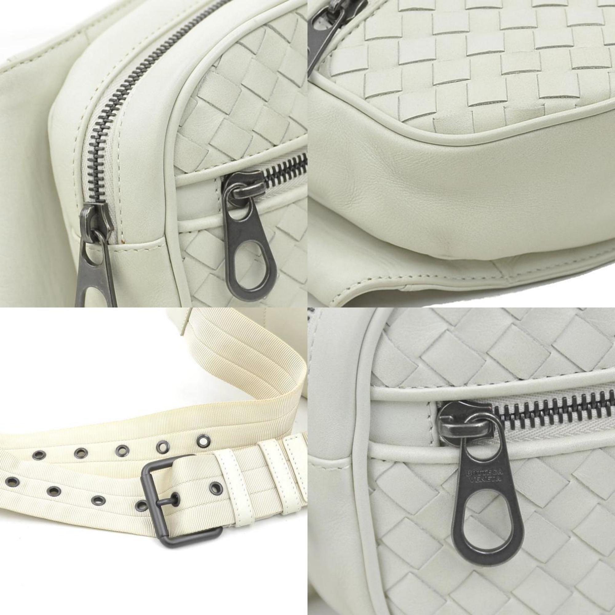 Bottega Veneta Ivory Intrecciato Fanny Pack (Pre-Owned)