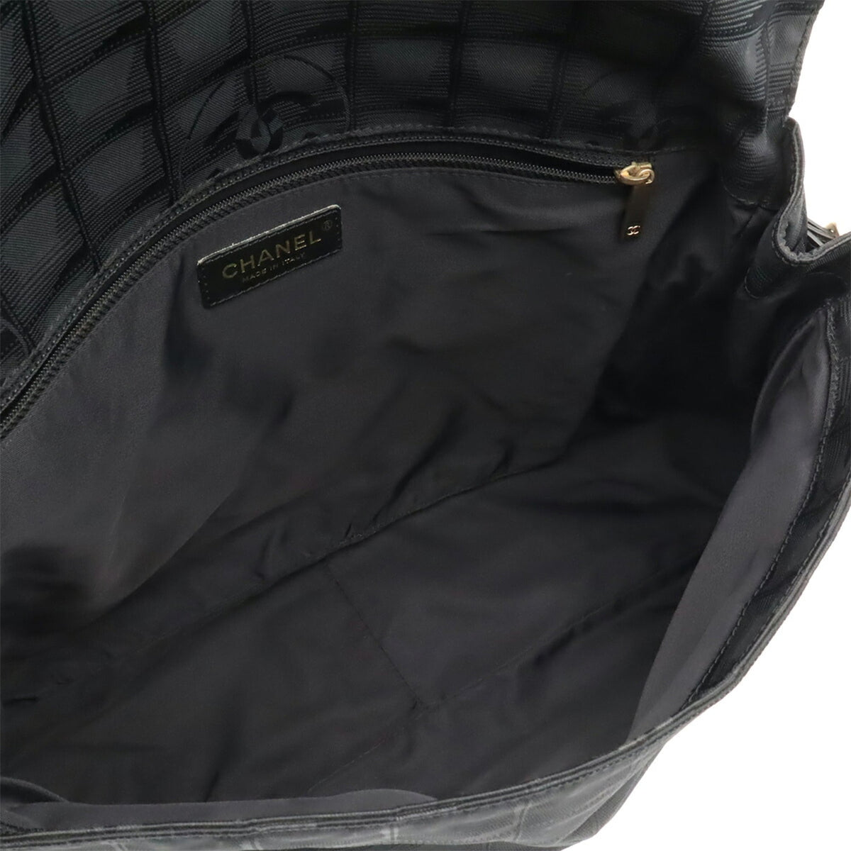 Chanel Black New Travel Line Handbag Shoulder Bag (Pre-Owned)