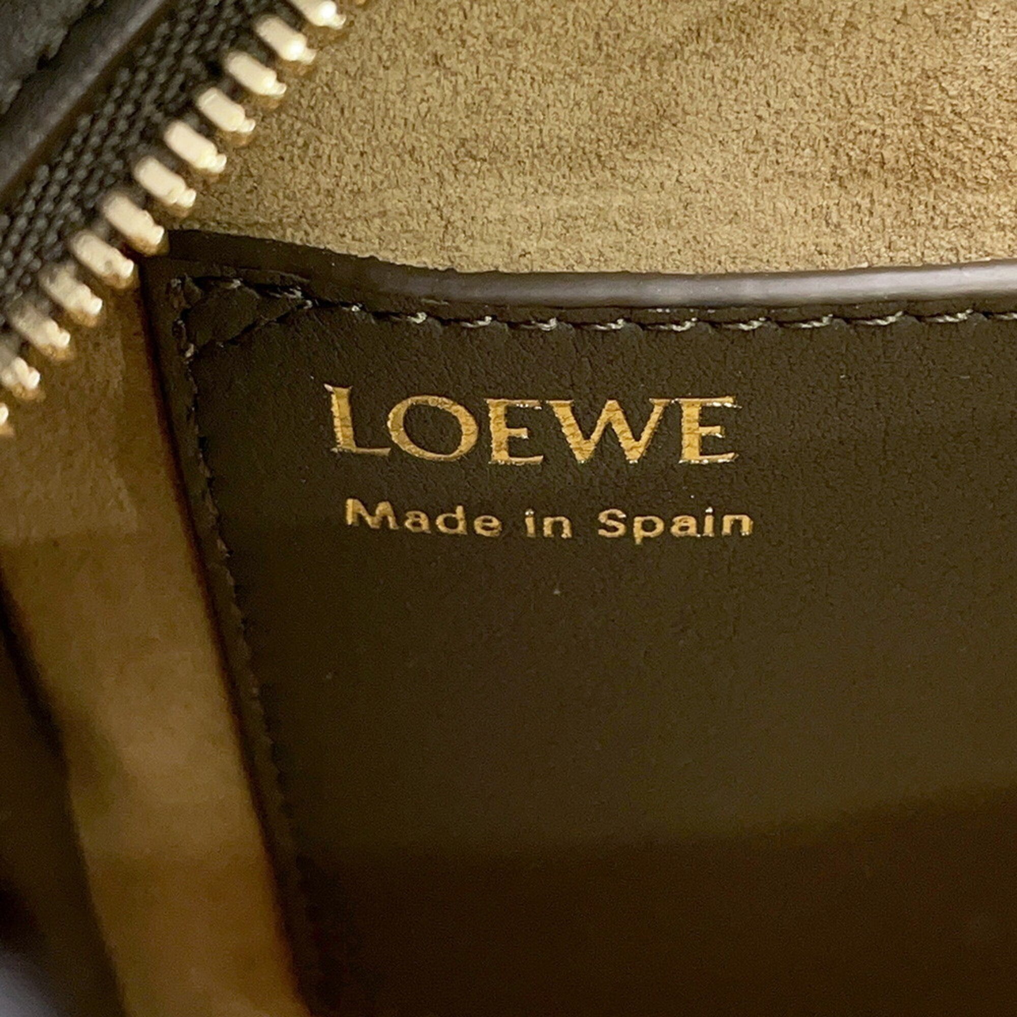 Loewe Khaki Leather Handbag (Pre-Owned)