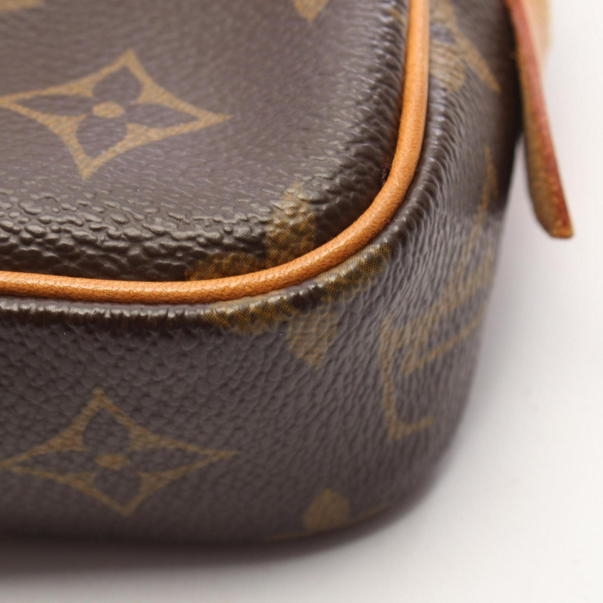 Louis Vuitton Brown Monogram Coated Canvas Handbag Shoulder Bag (Pre-Owned)