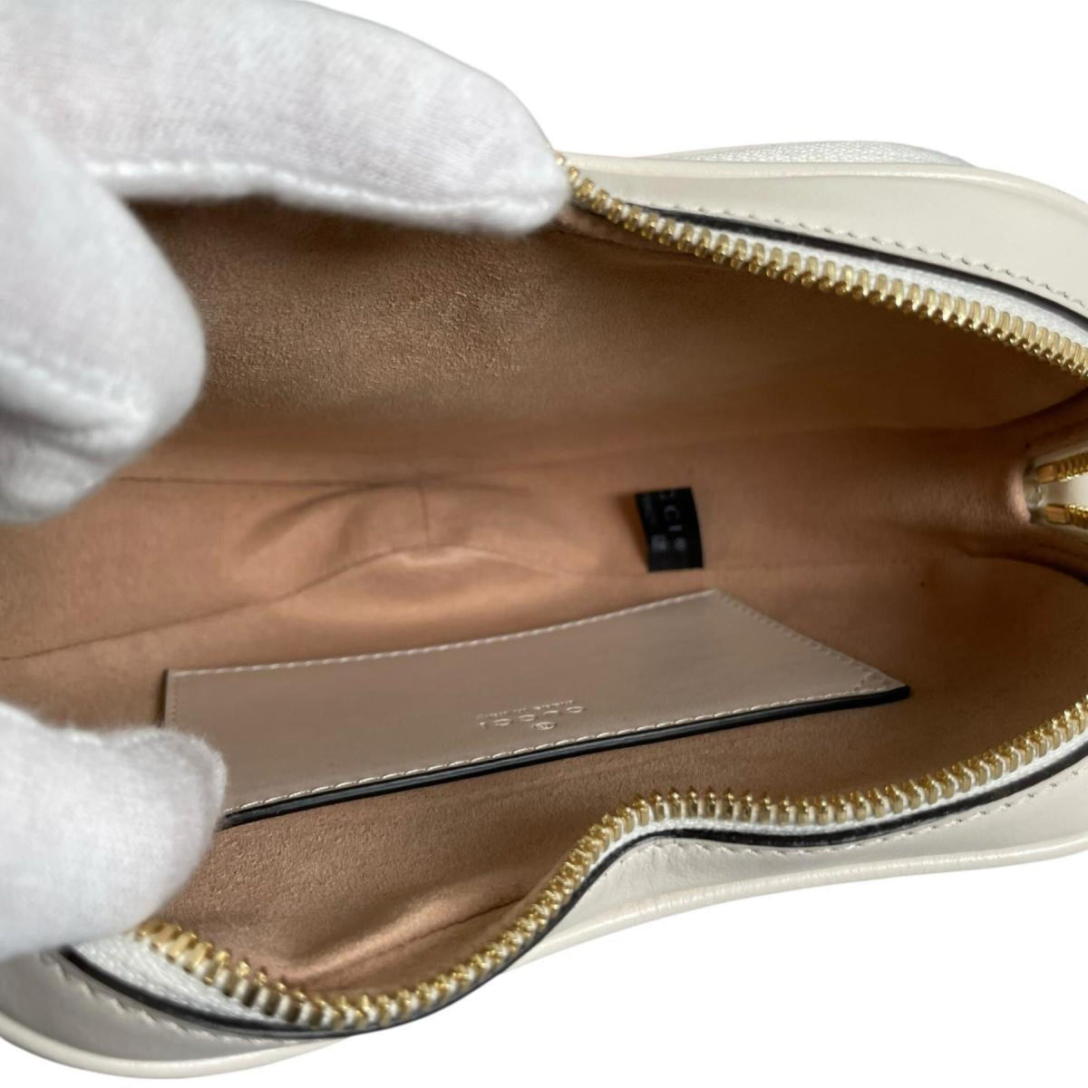 Gucci White Leather Shoulder Bag (Pre-Owned)