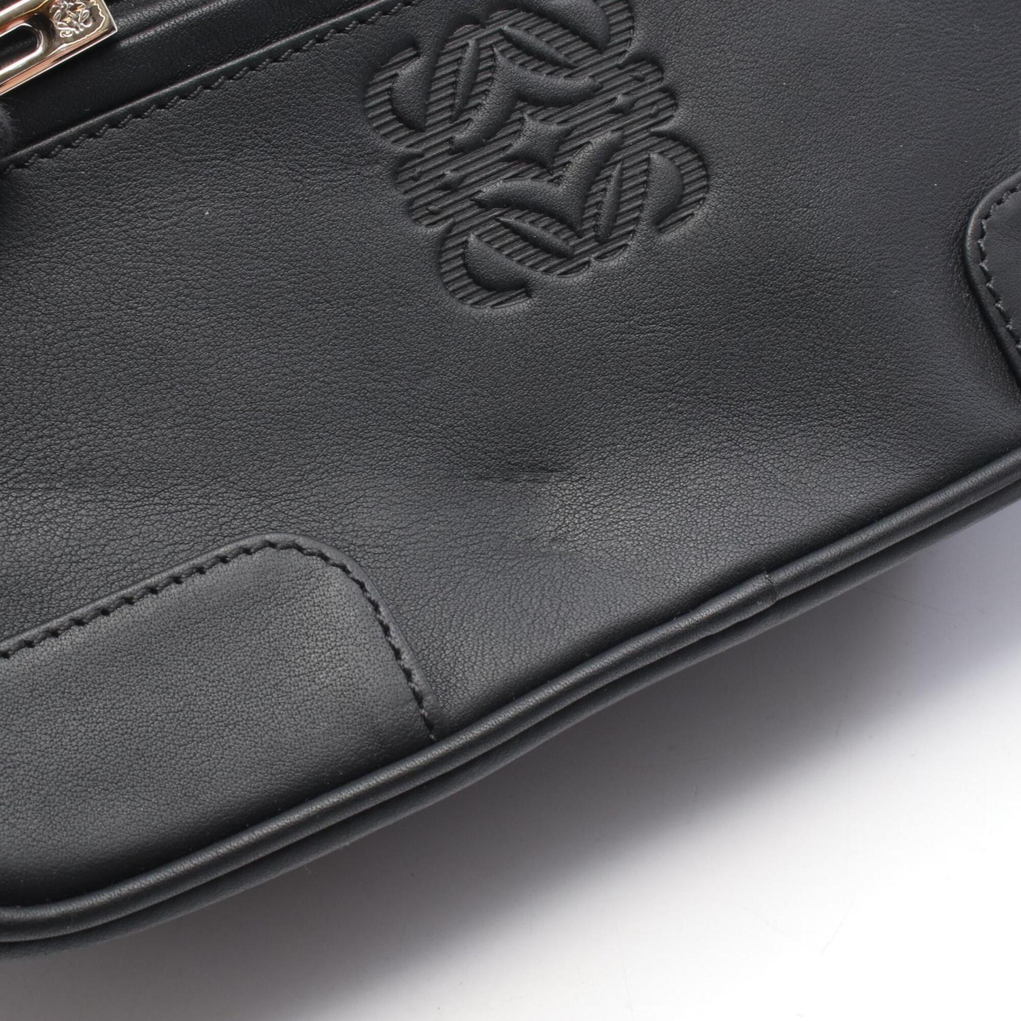 Loewe Black Leather Clutch Bag Handbag (Pre-Owned)
